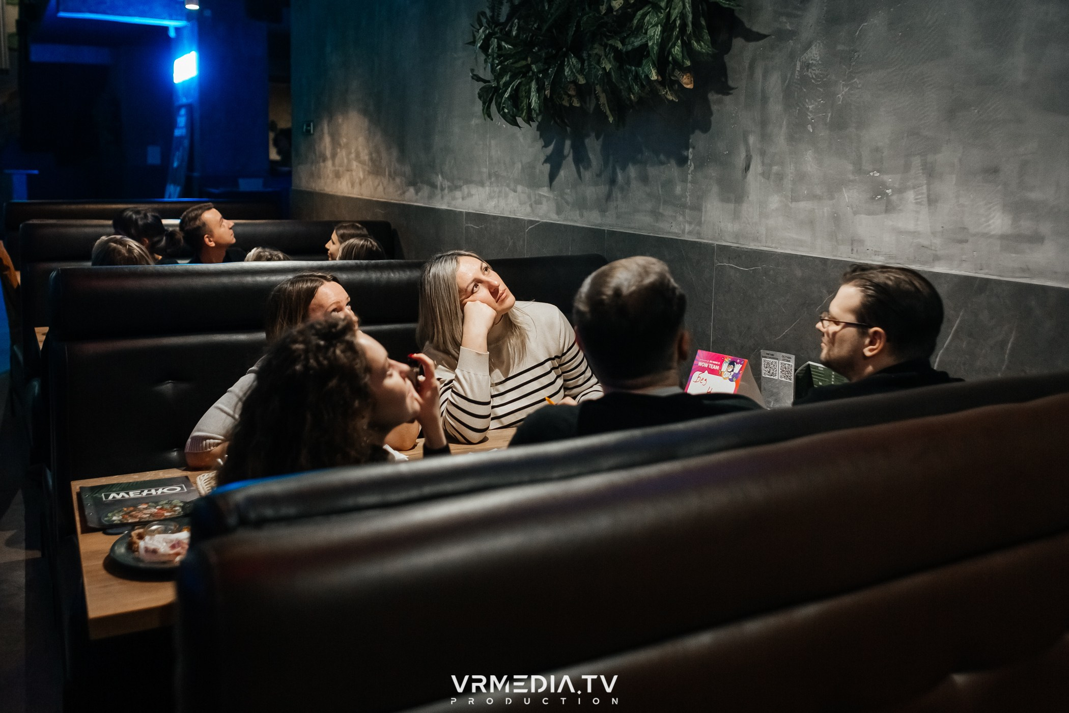 WoW QuiZ в баре «Друзья»