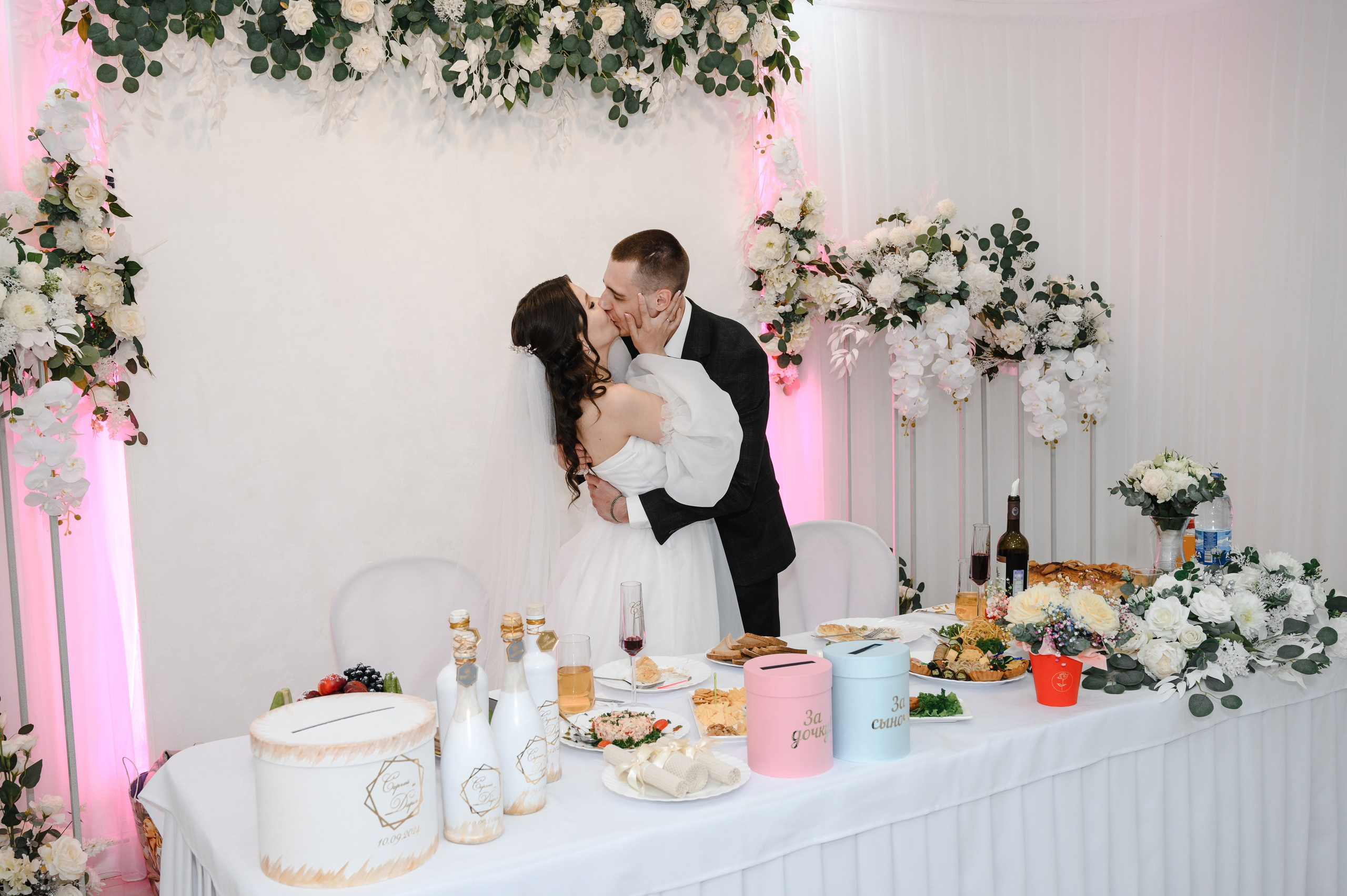 Свадебный банкет. СВАДЕБНЫЙ ФОТОГРАФ В ОМСКЕ ВЛАДИМИР КРАСС