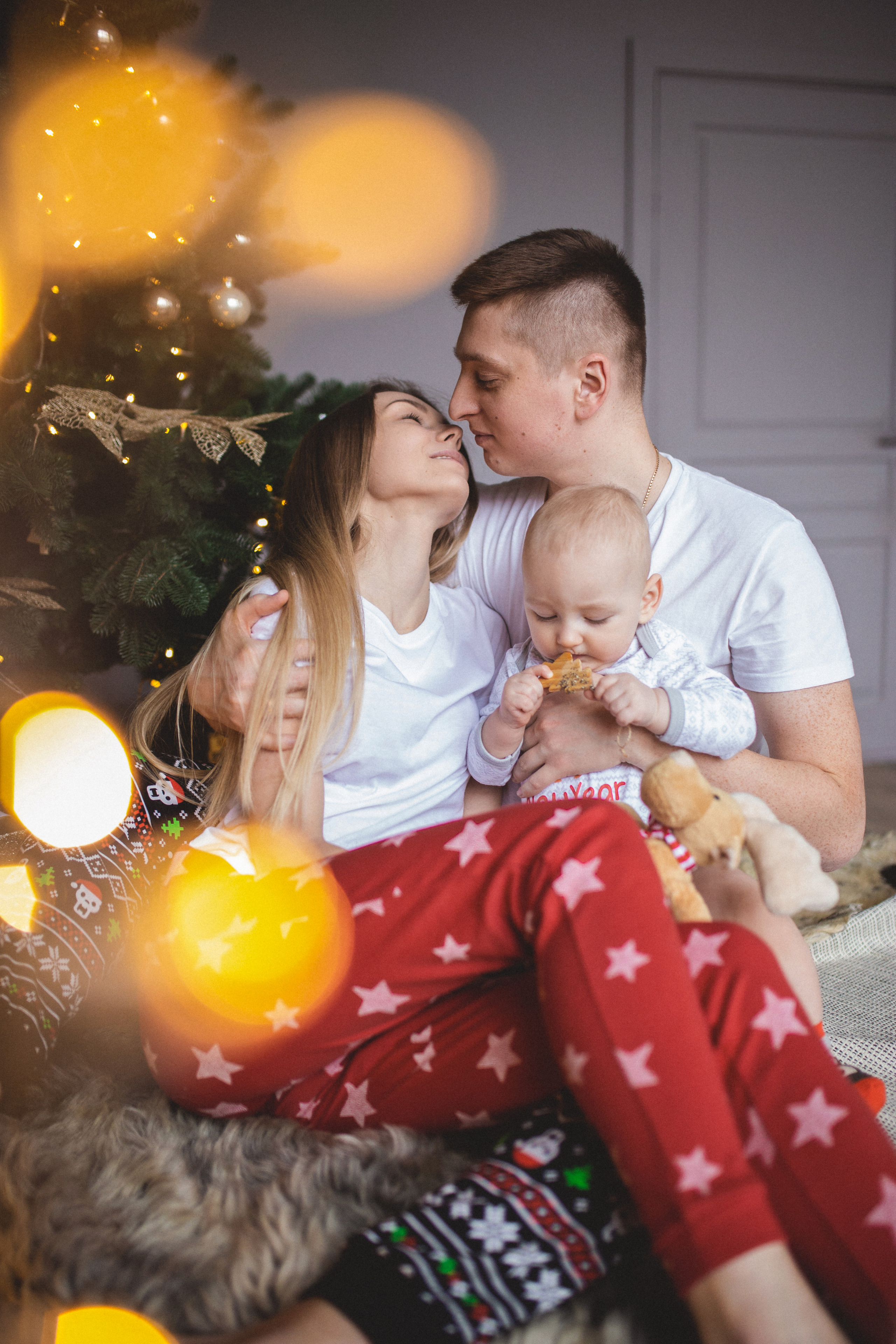 Новогодние Диана, Илья и Марк. Фотограф в Минске — Юлия Деяк. Фотосессии в Минске
