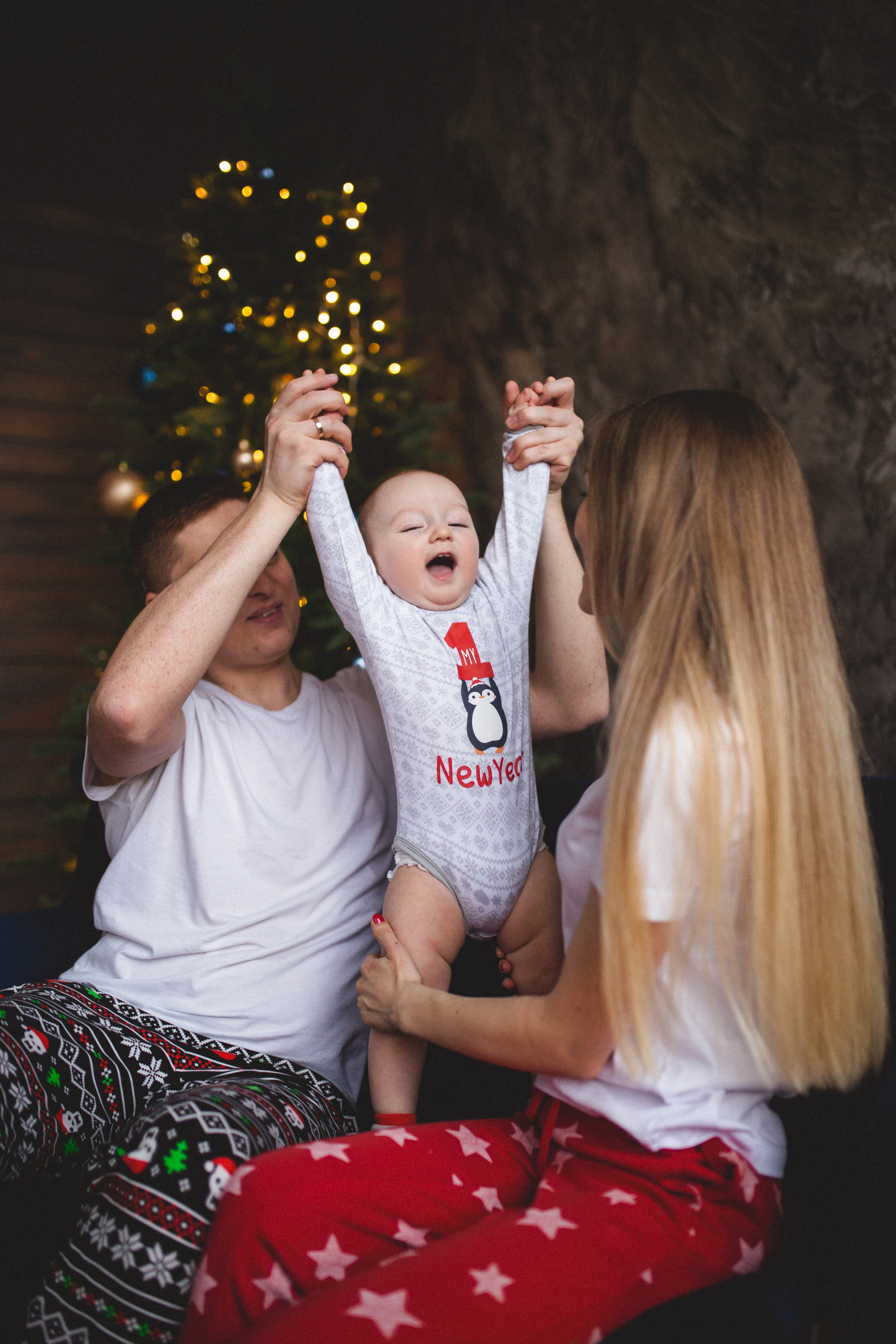 Новогодние Диана, Илья и Марк. Фотограф в Минске — Юлия Деяк. Фотосессии в Минске
