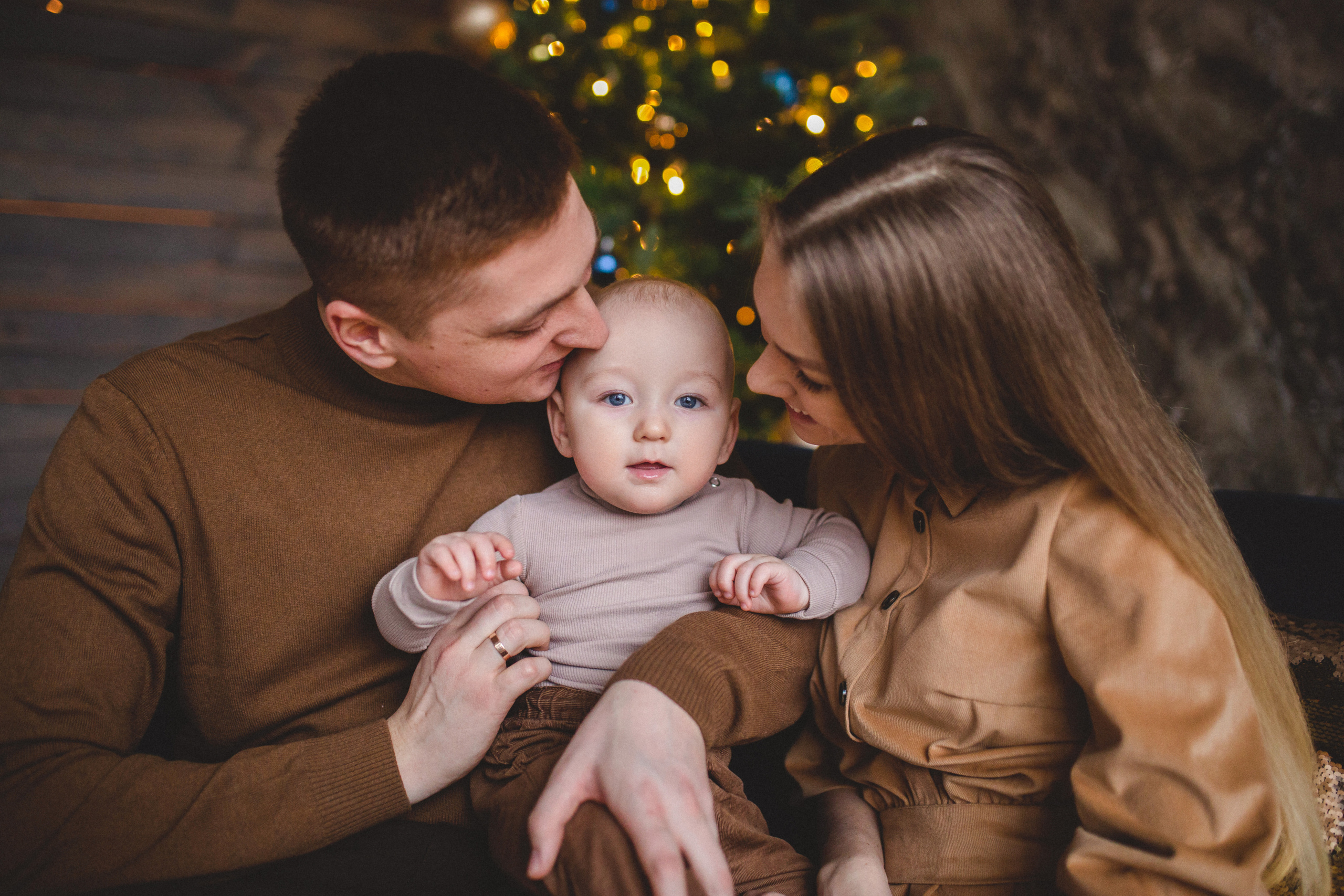 Новогодние Диана, Илья и Марк. Фотограф в Минске — Юлия Деяк. Фотосессии в Минске