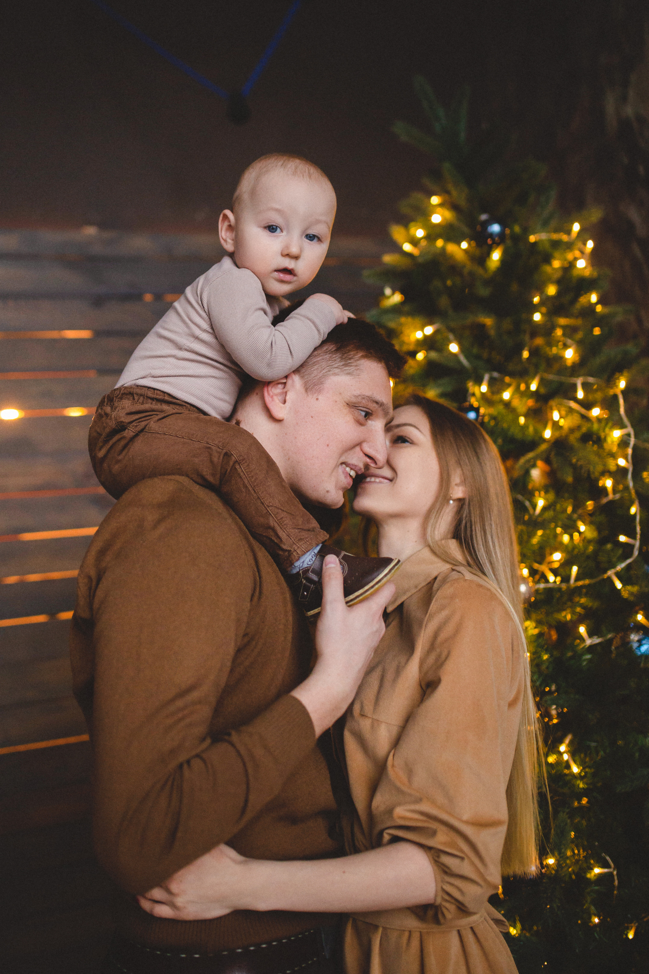 Новогодние Диана, Илья и Марк. Фотограф в Минске — Юлия Деяк. Фотосессии в Минске