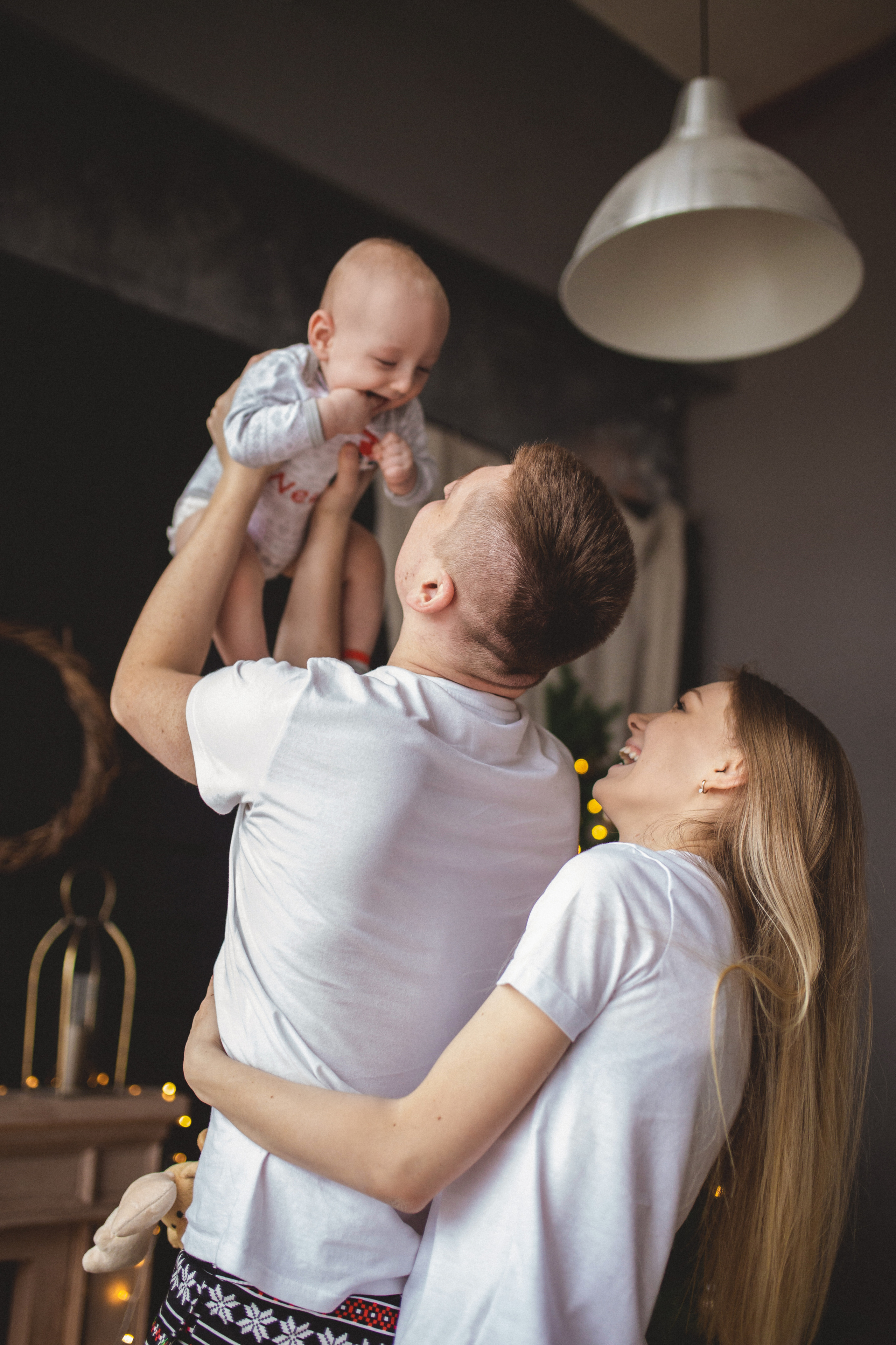 Новогодние Диана, Илья и Марк. Фотограф в Минске — Юлия Деяк. Фотосессии в Минске