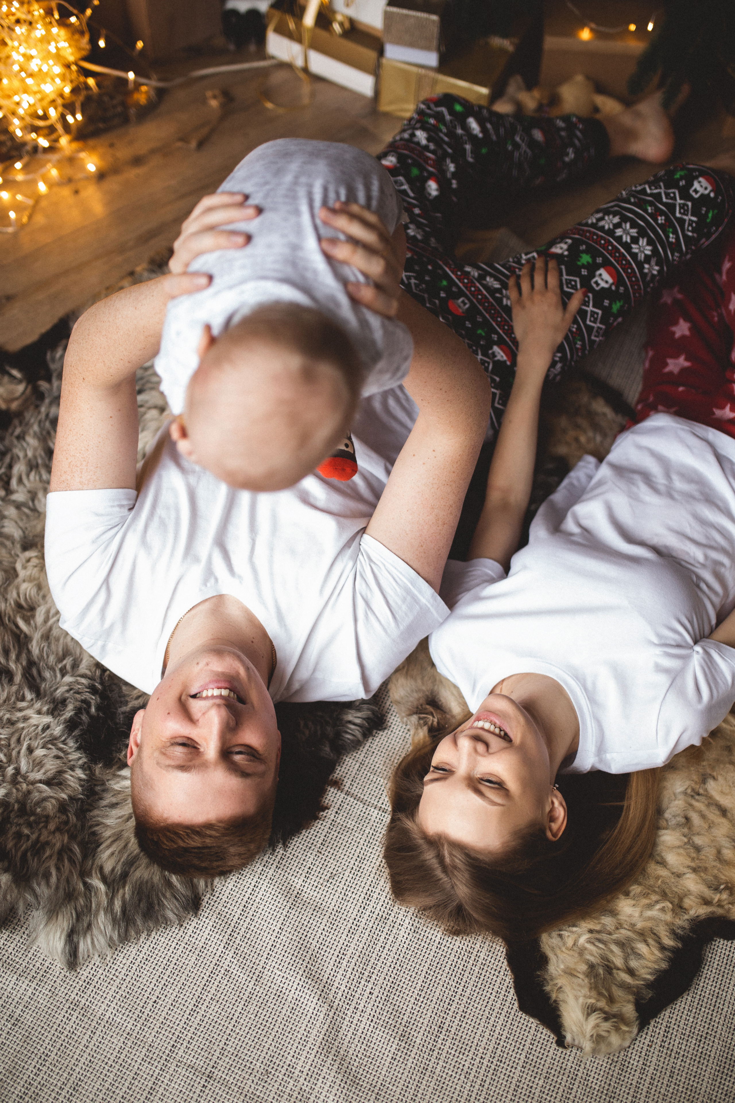 Новогодние Диана, Илья и Марк. Фотограф в Минске — Юлия Деяк. Фотосессии в Минске