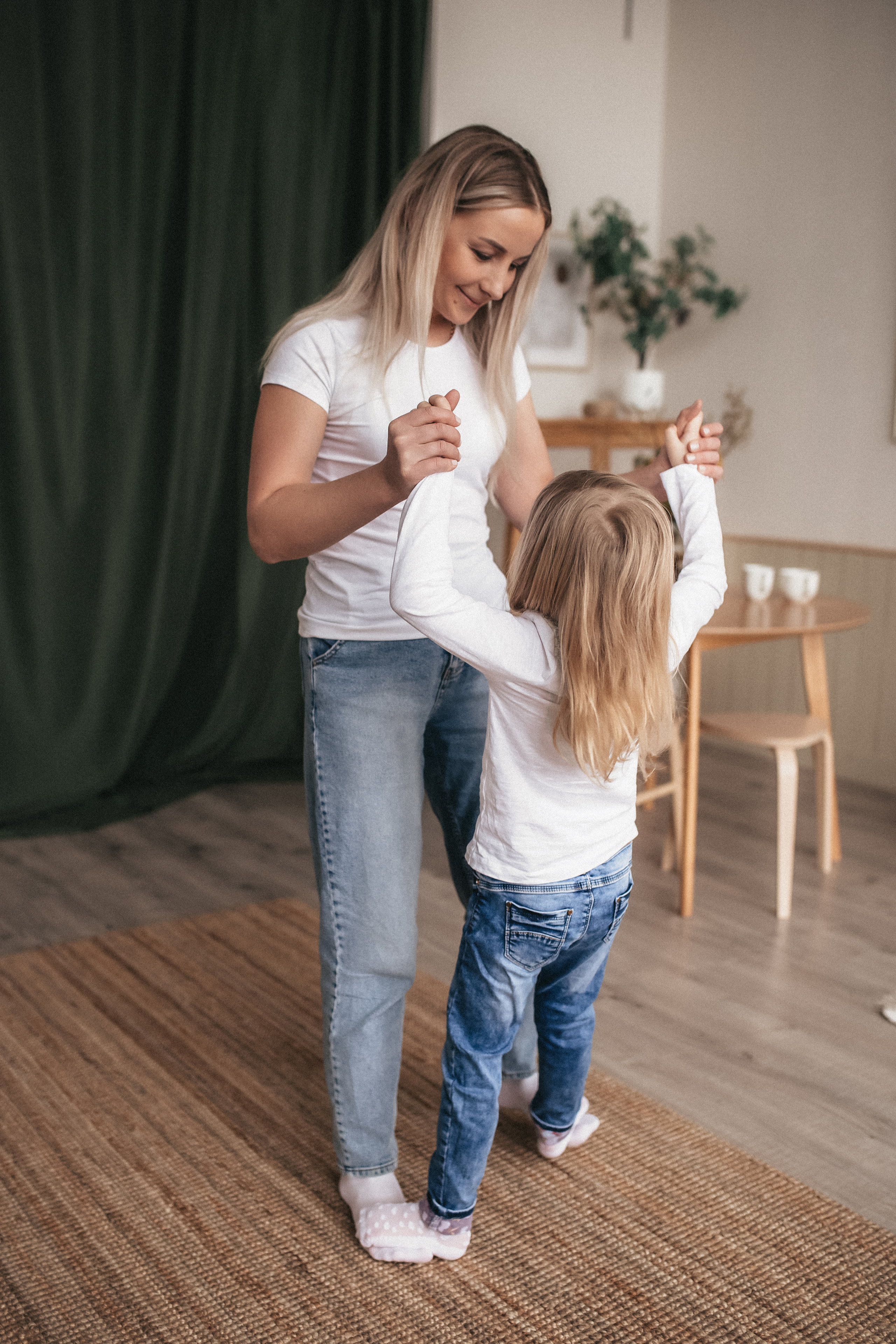 Вероника и Ева. Фотограф в Минске — Юлия Деяк. Фотосессии в Минске