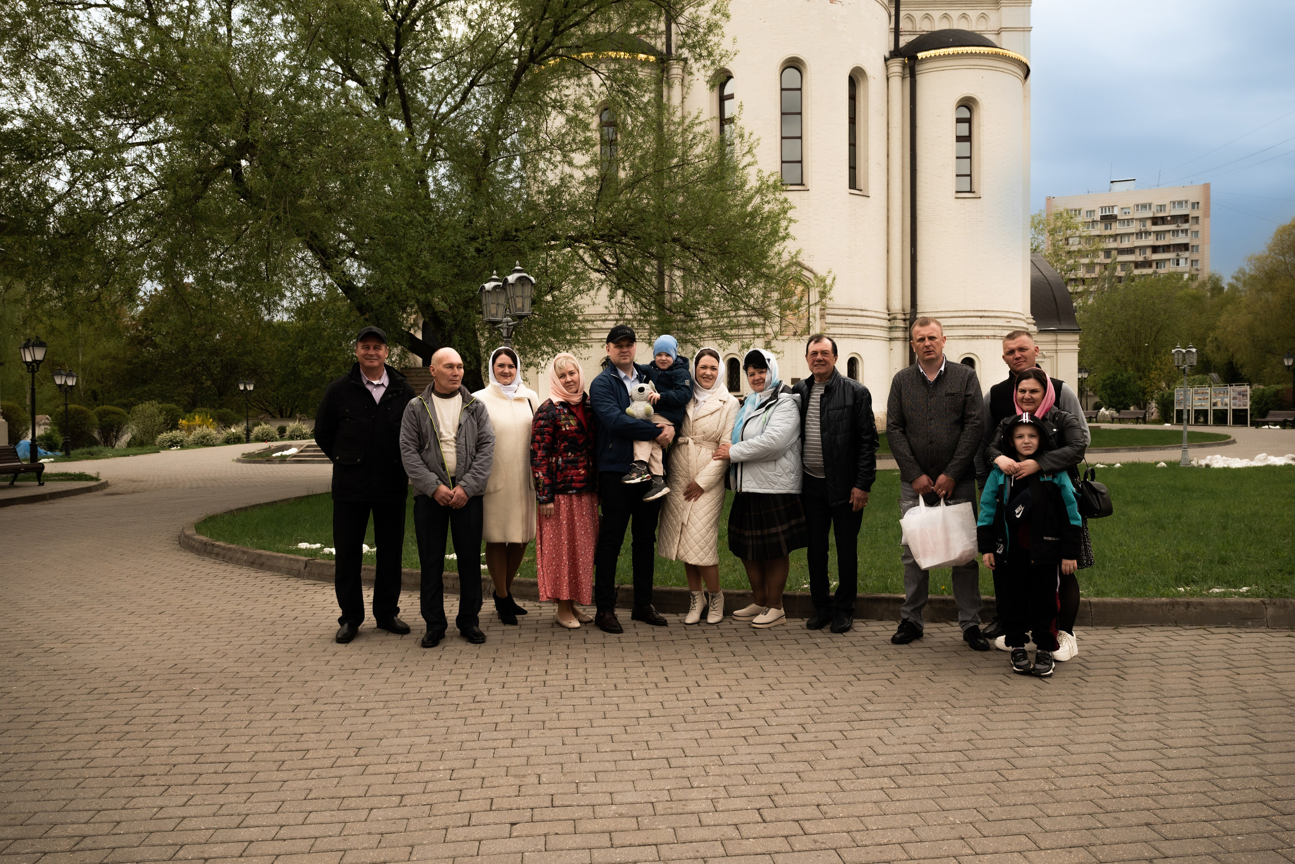Крещение в храме Серафима Саровского  в Раеве г. Москва. Фотограф Ксения Огородова портфолио