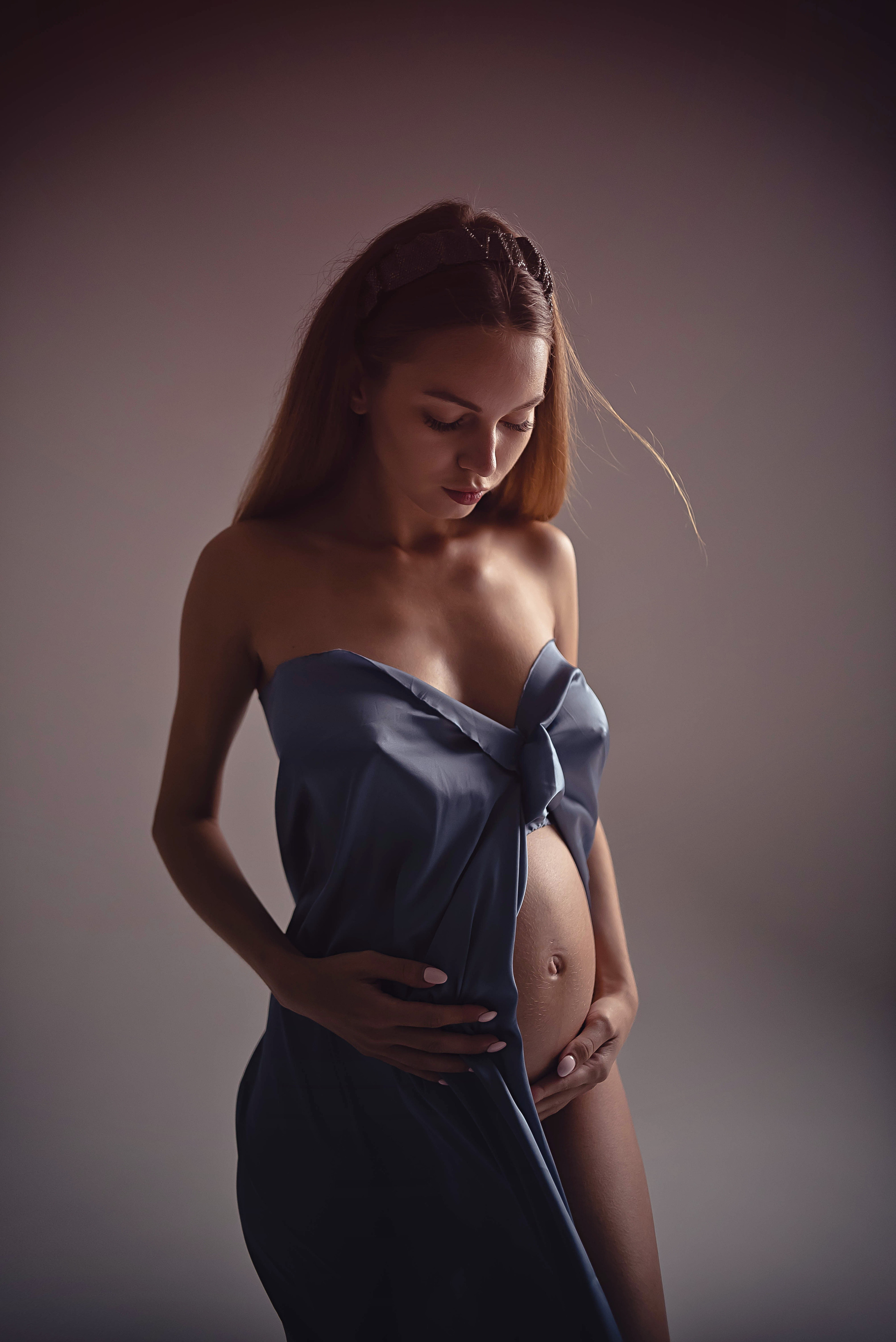 Вика Беременная в тканях. Арт-фотограф Евгений Матвиенко