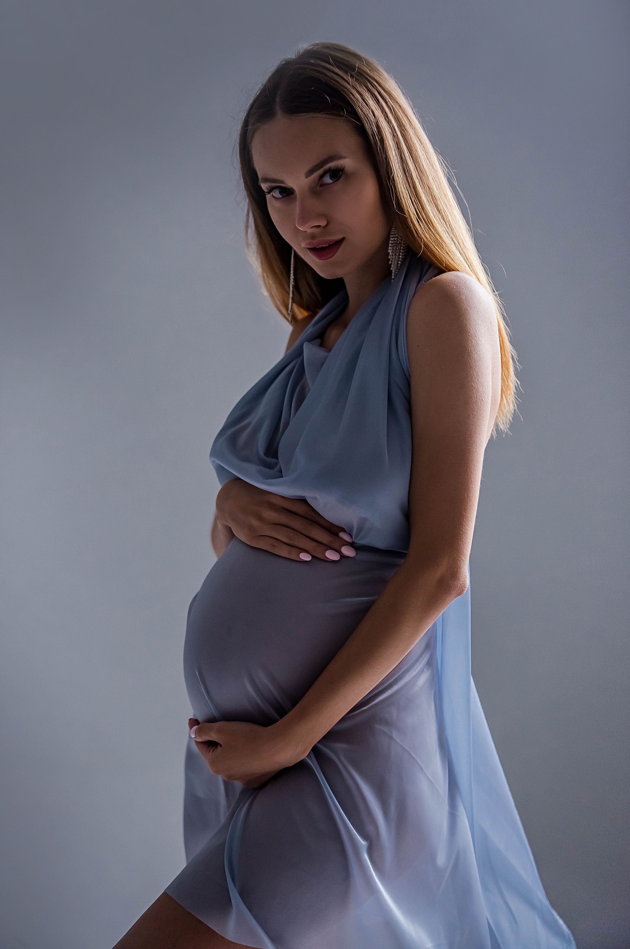 Вика Беременная в тканях. Арт-фотограф Евгений Матвиенко