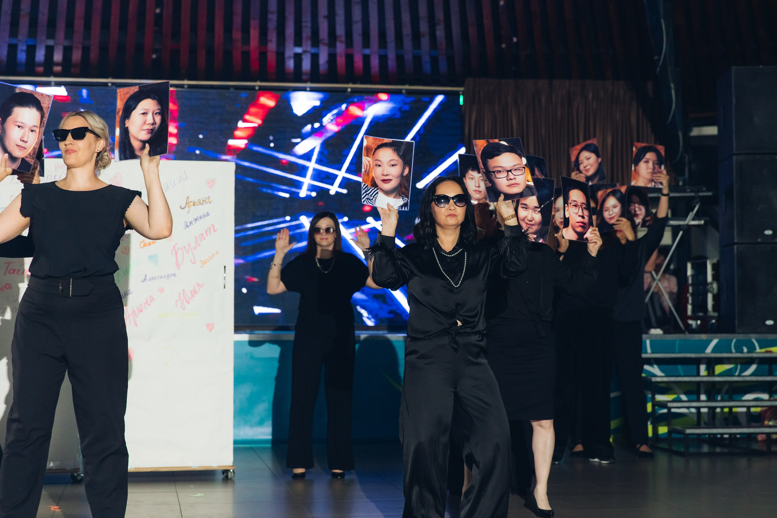 Выпускной вечер. 49 школа. Баран на корове. Свадебный и семейный фотограф в Улан-Удэ