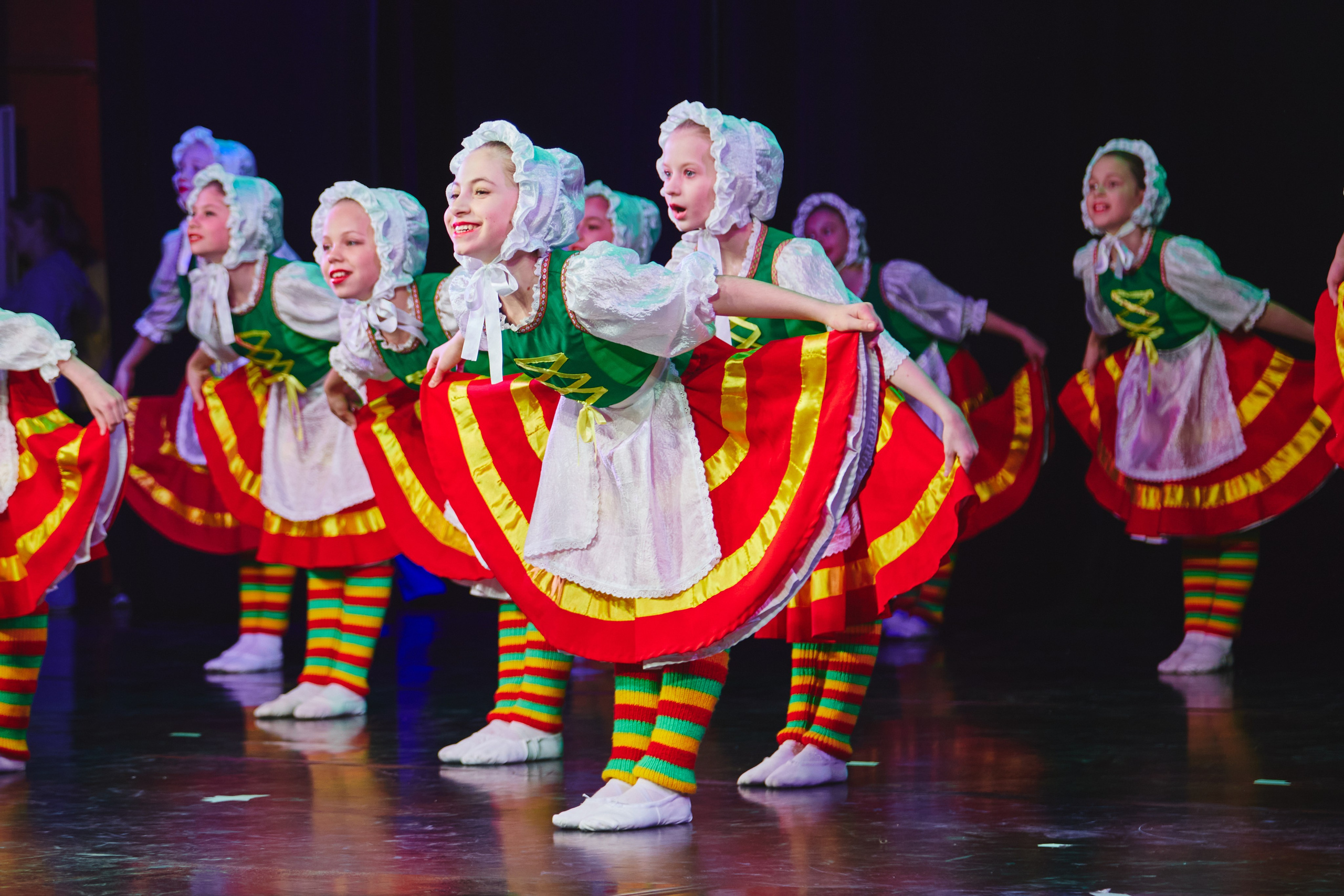 Сцена. Фотограф видеограф широкого профиля Денис Захаров