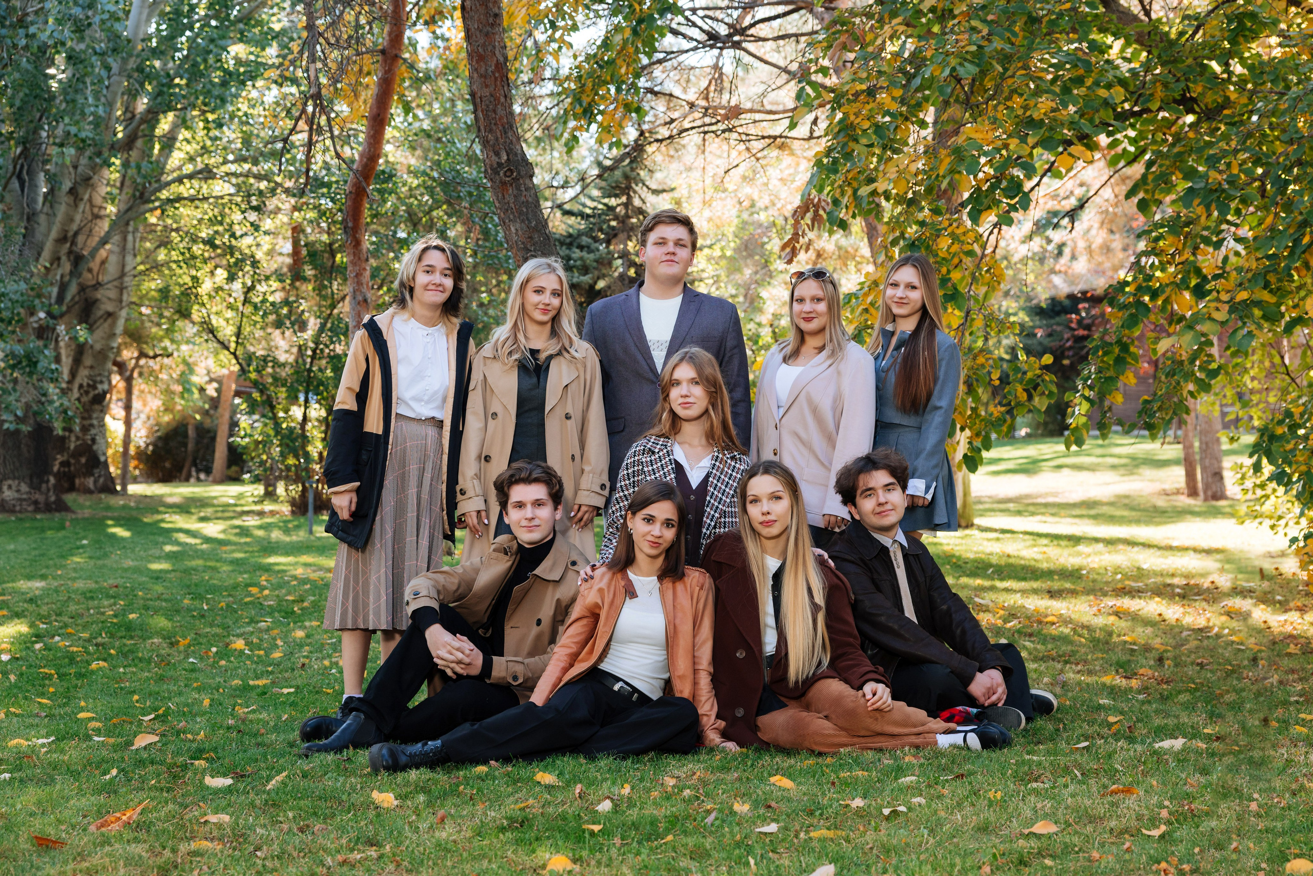 Старшая школа. Выпускные школьные фото­альбомы для школ и детских садов в Волгограде и Волжском