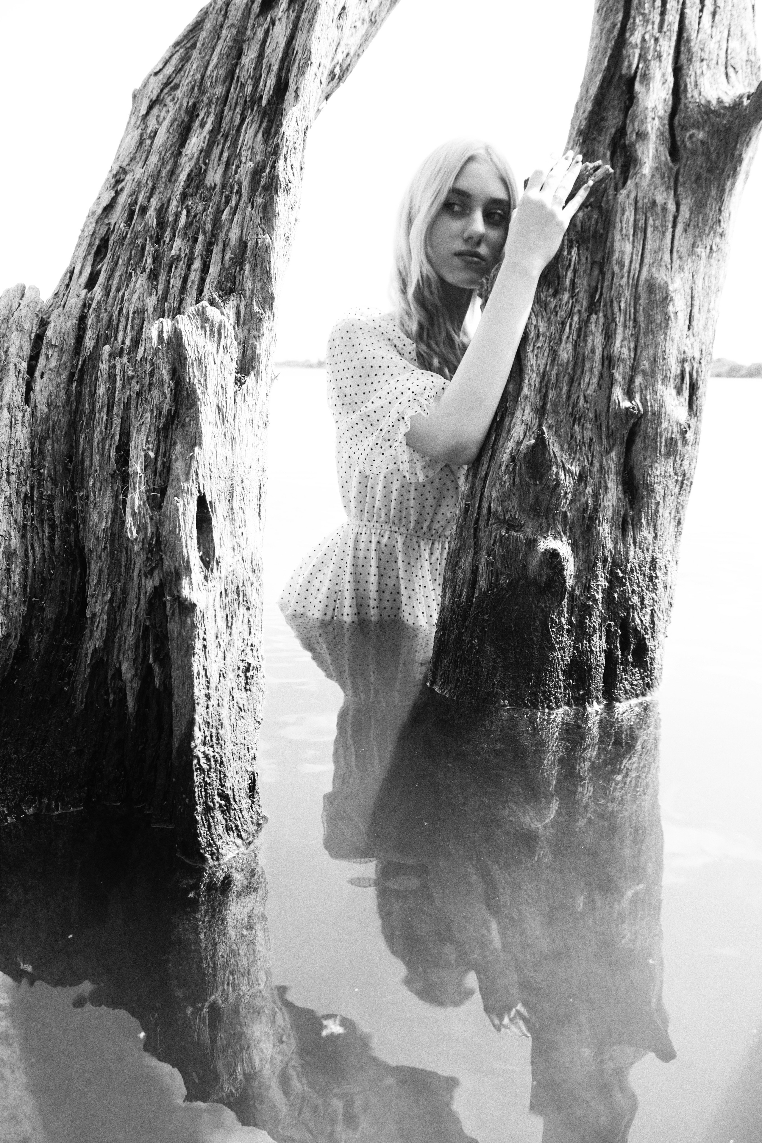 Черно-белые портретные снимки. Проектный фотограф Шабело Елена