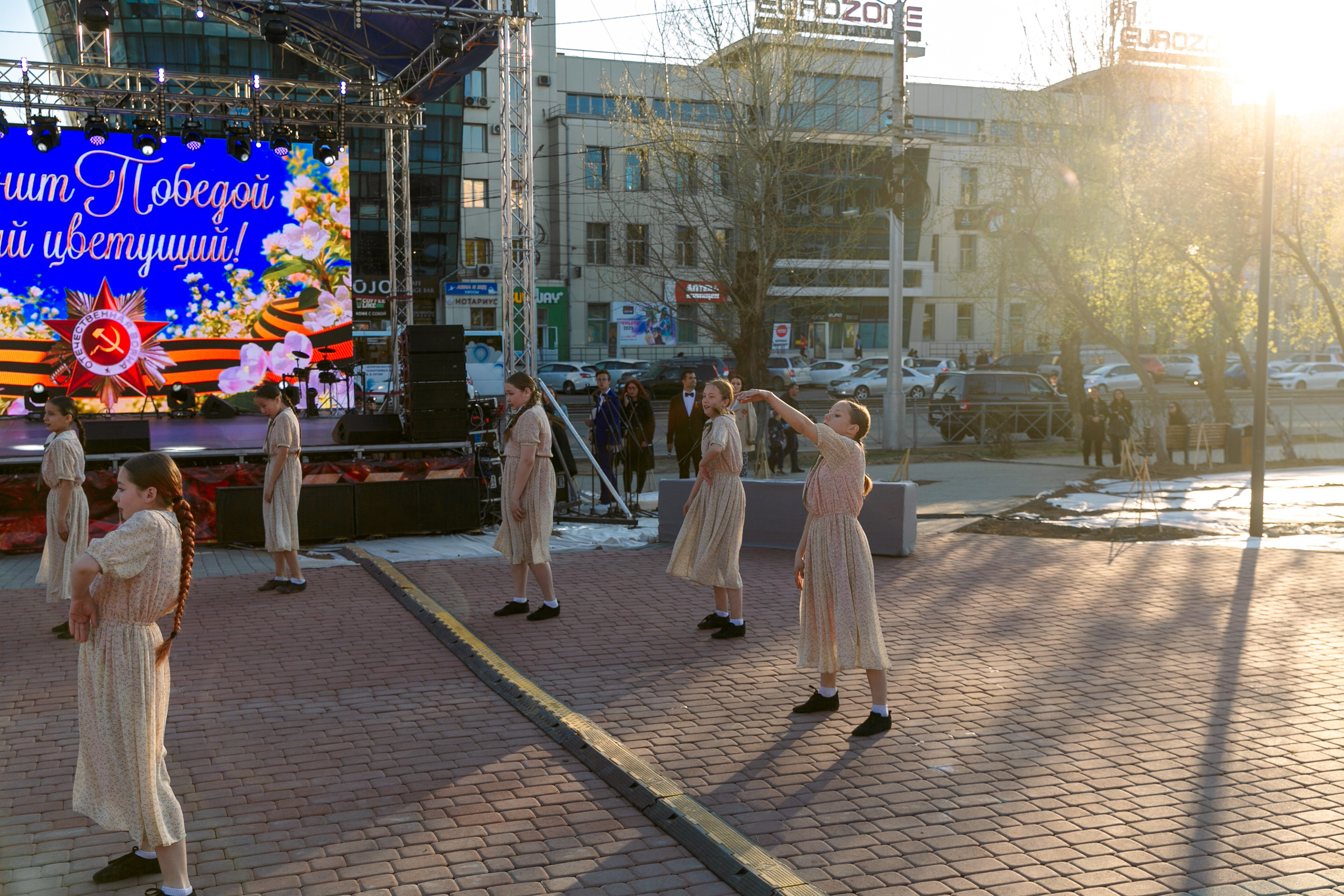 Концерт приуроченный к празднованию 80 лет победл. Свадебный и семейный фотограф в Улан-Удэ