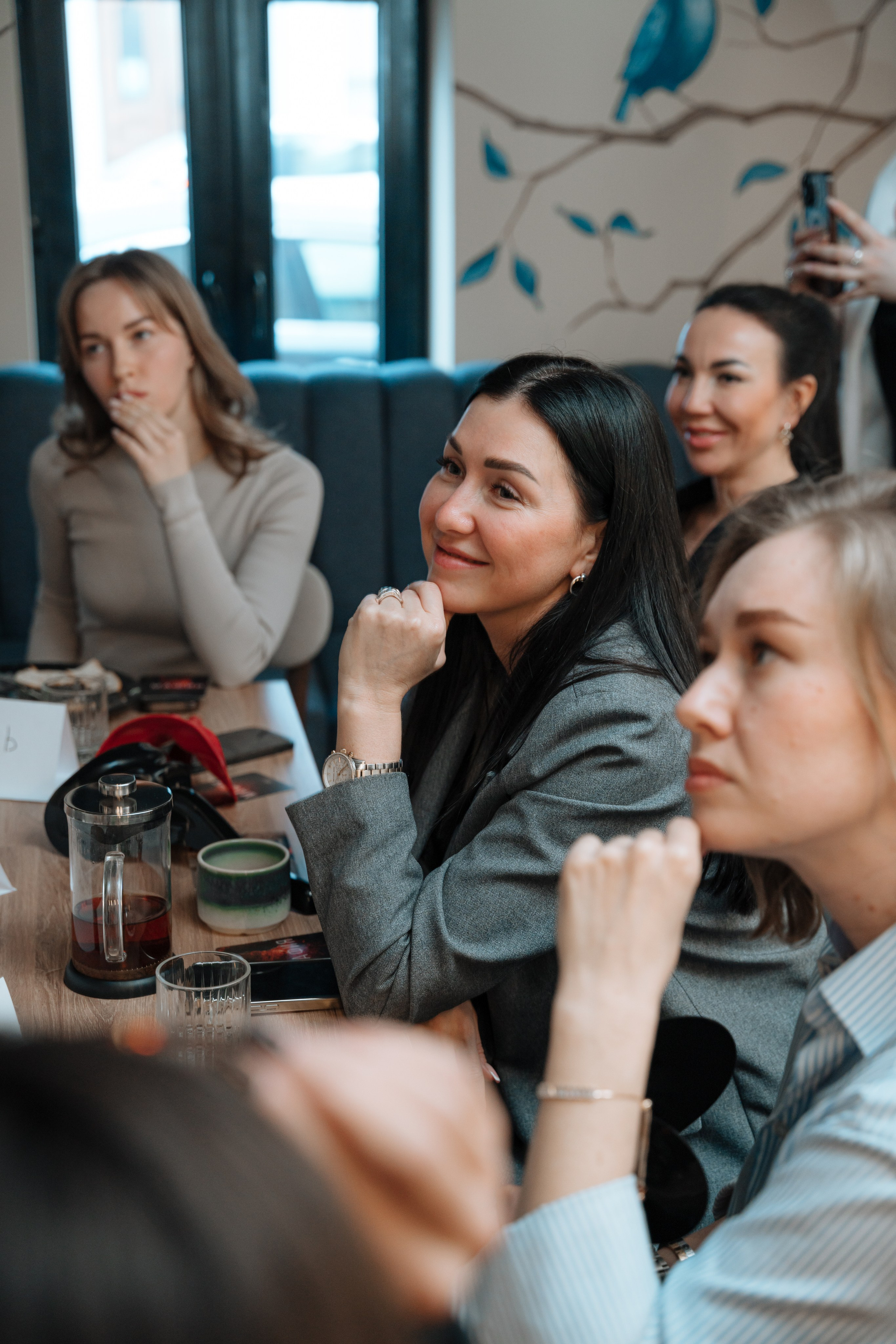 Мафия. Бар FINCH. ЖЕНСКИЙ КЛУБ LAXMI. Портретный фотограф в Санкт-Петербурге Дмитриева Наталия