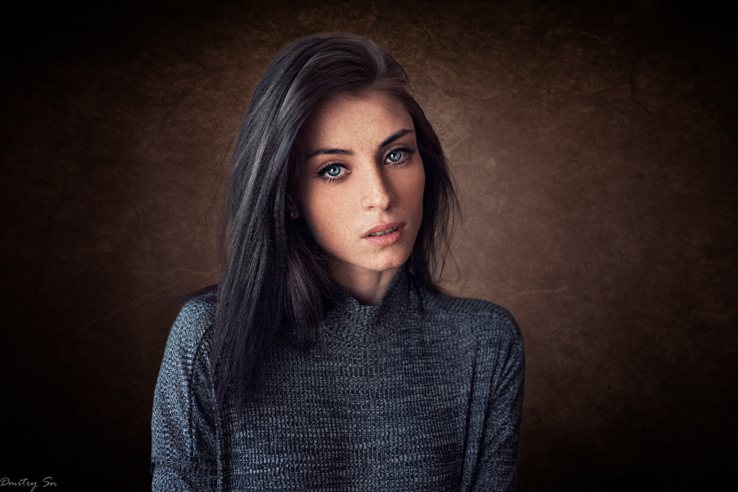 Портреты с Надеждой у окна для «себя»