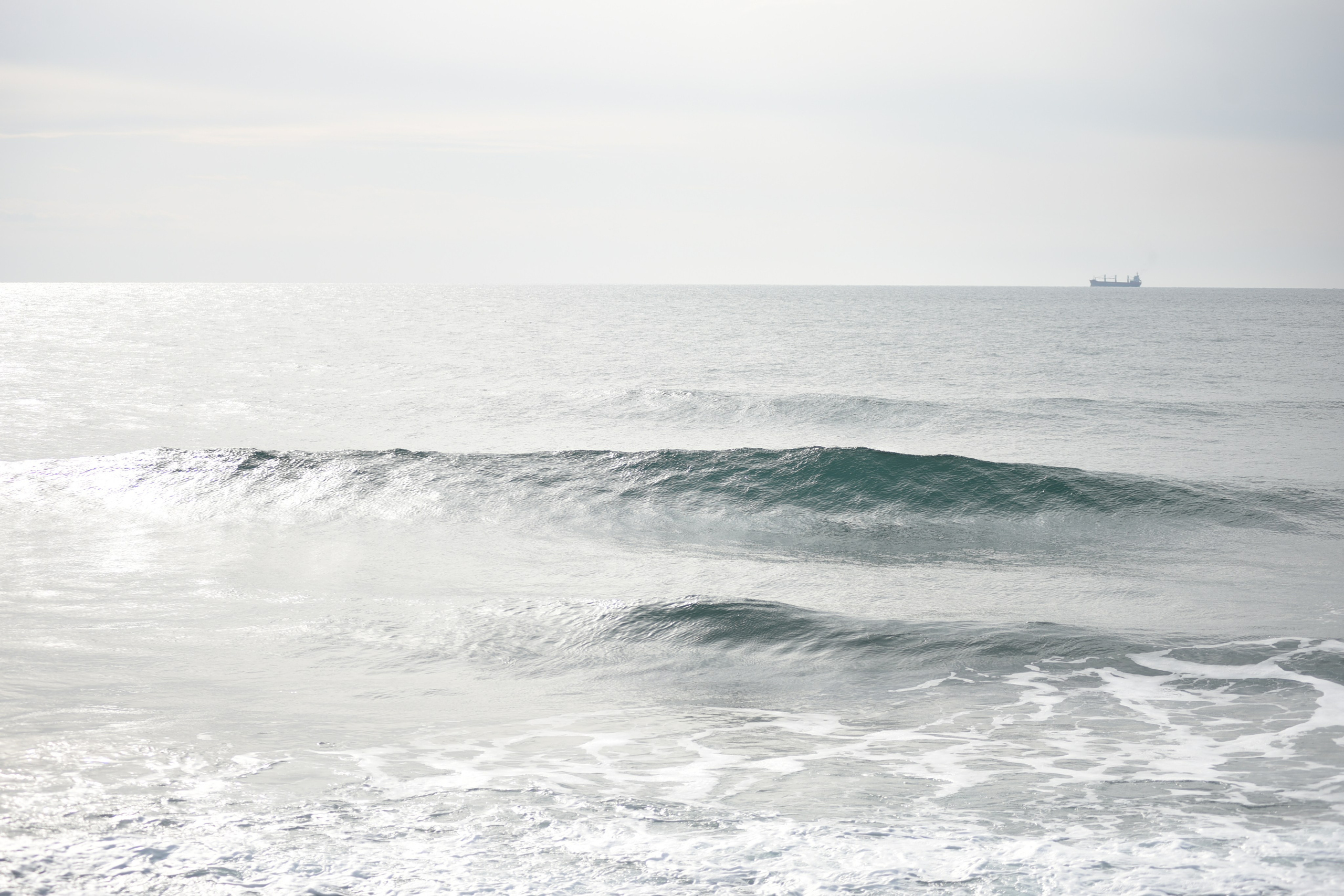 Ocean and waves. Anastasia Serdyuk, travel photographer, travel photo, portraits, stories, fineart prints