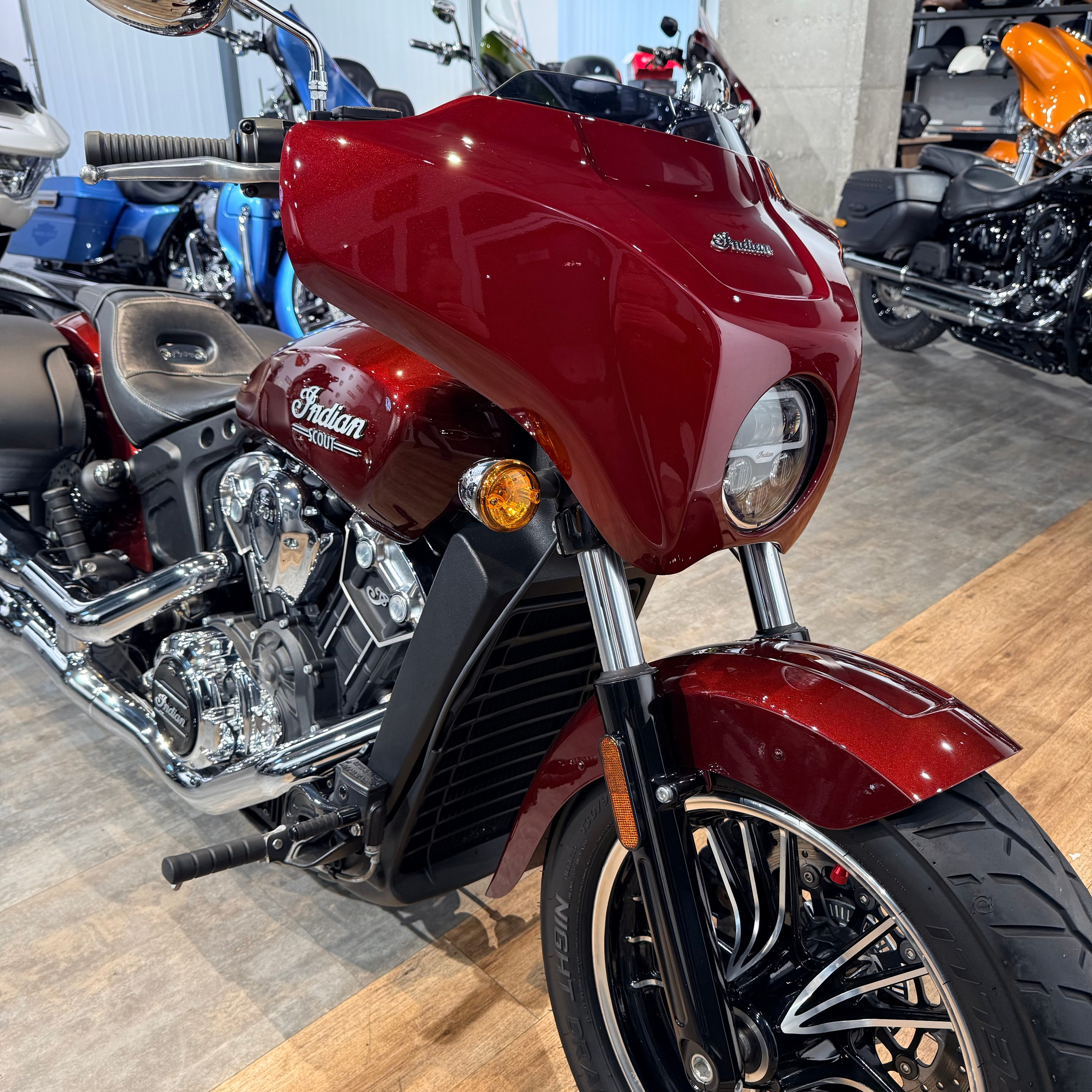 2022 INDIAN Scout Touring Maroon Metallic (VIN *56KM*0101). Hello Davidson, Москва. Только хорошие мотоциклы…
