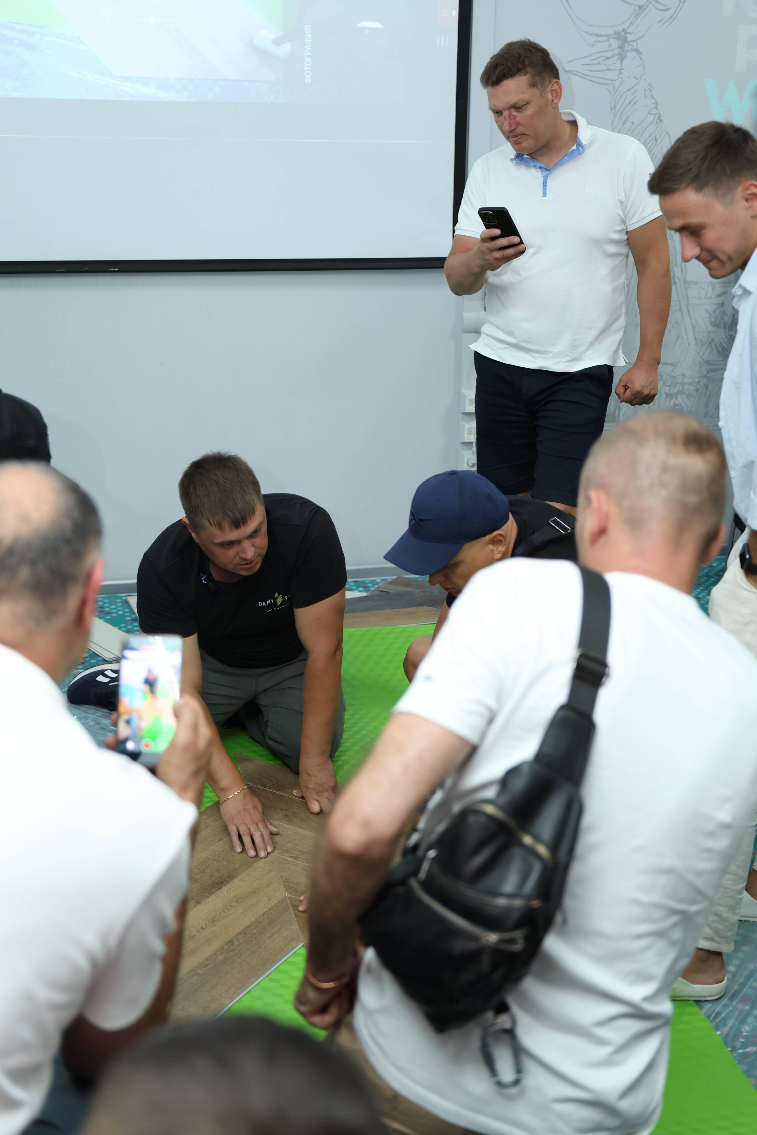 Damy Floor