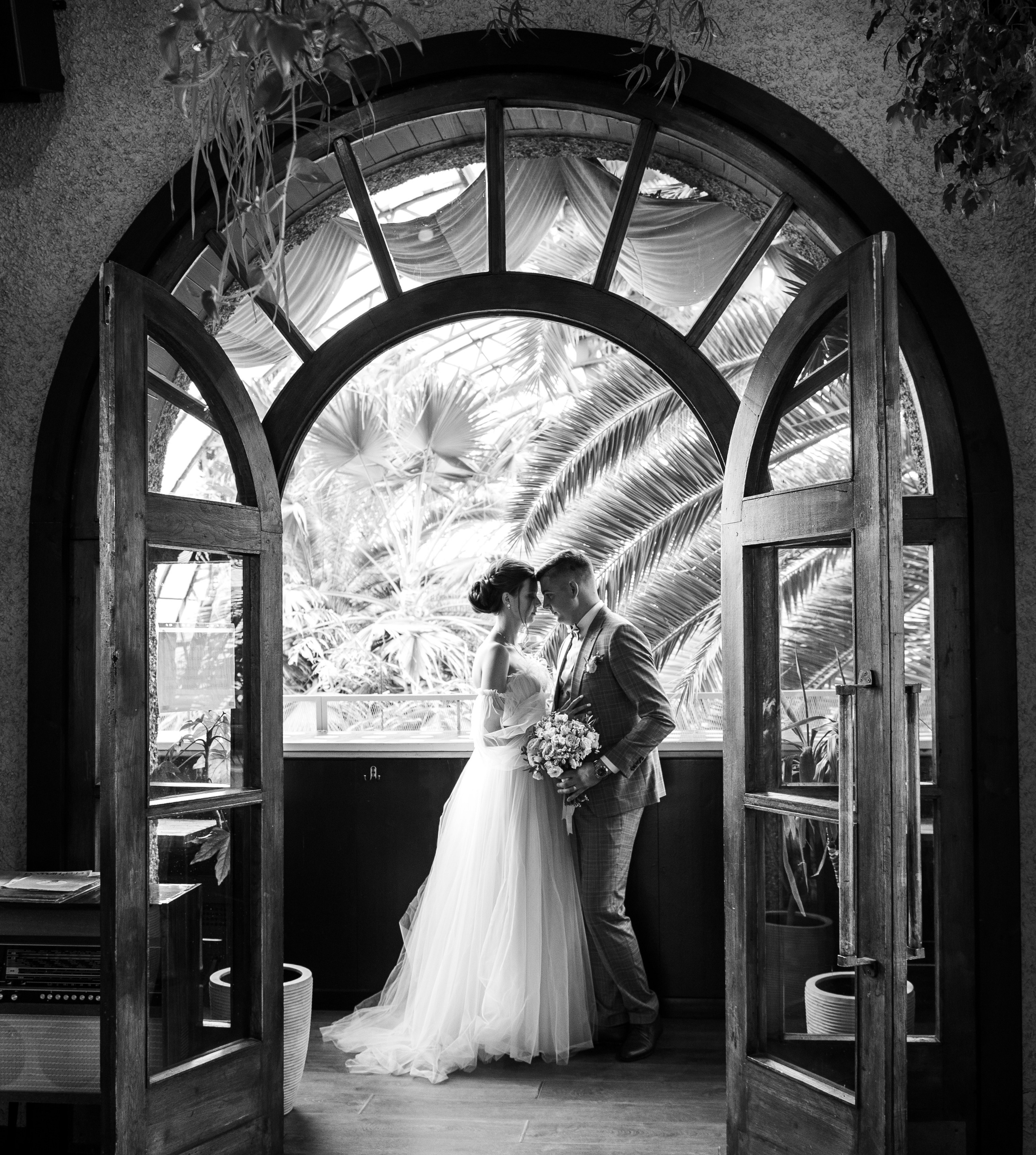 Лето в Санкт-Петербурге. Антон и Кристина. Свадебный и семейный фотограф София Невская