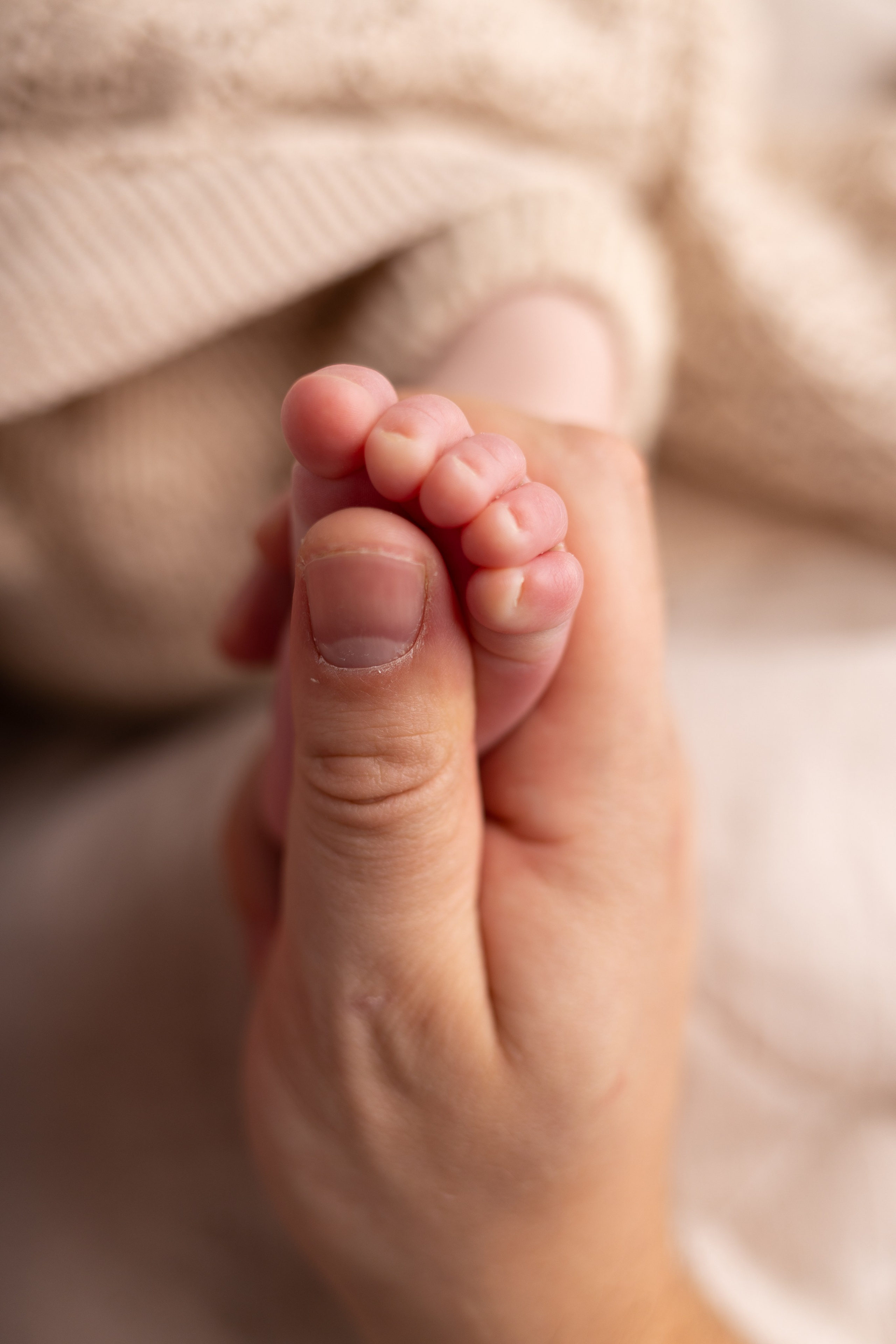 Newborn съемка в стиле Лайф. Фотограф новорожденных малышей в Омске и Омской области Эльвира Камаева