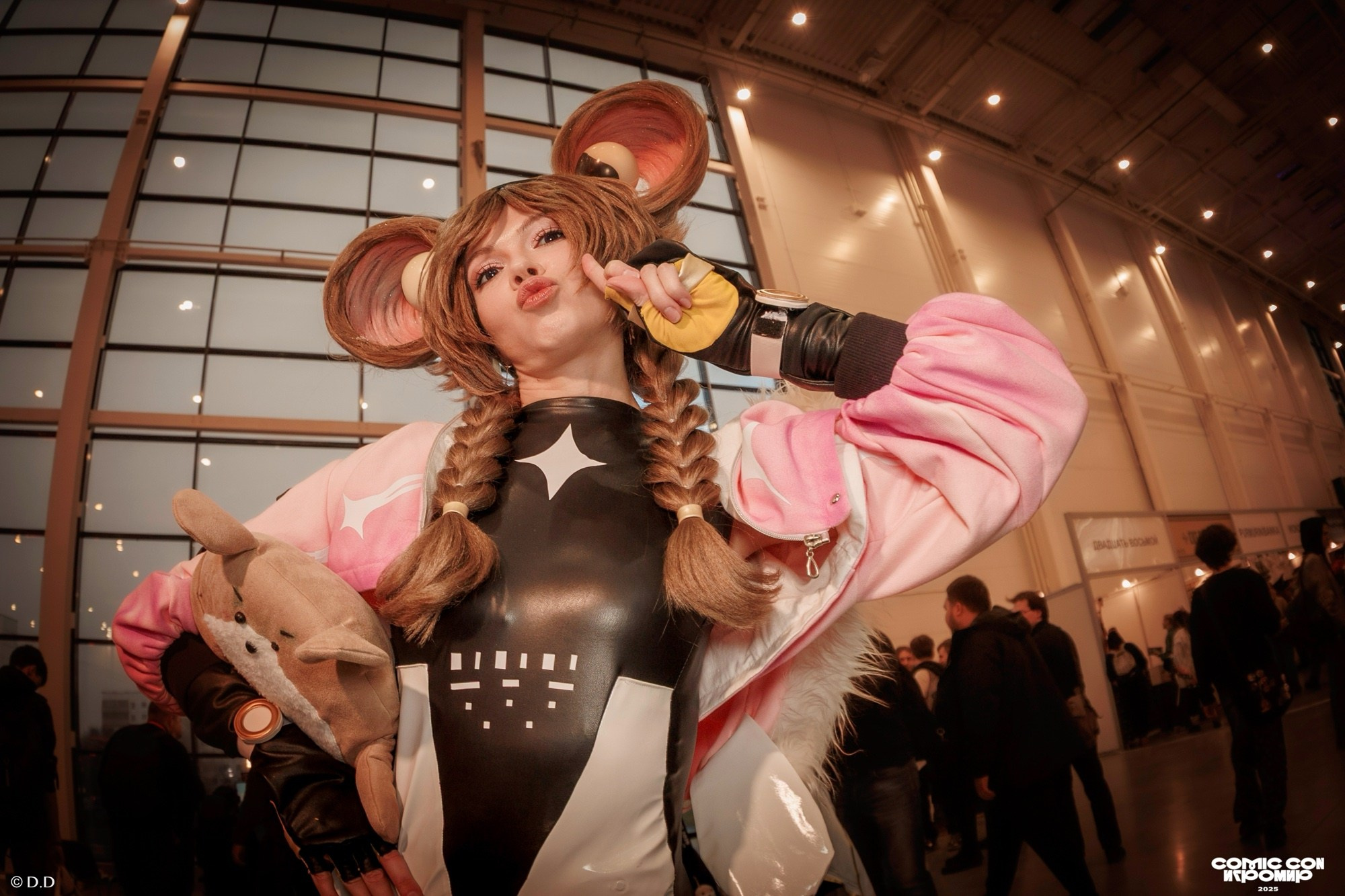 Comic Con Игромир 2025. Различные мероприятия и просто фотографии людей
