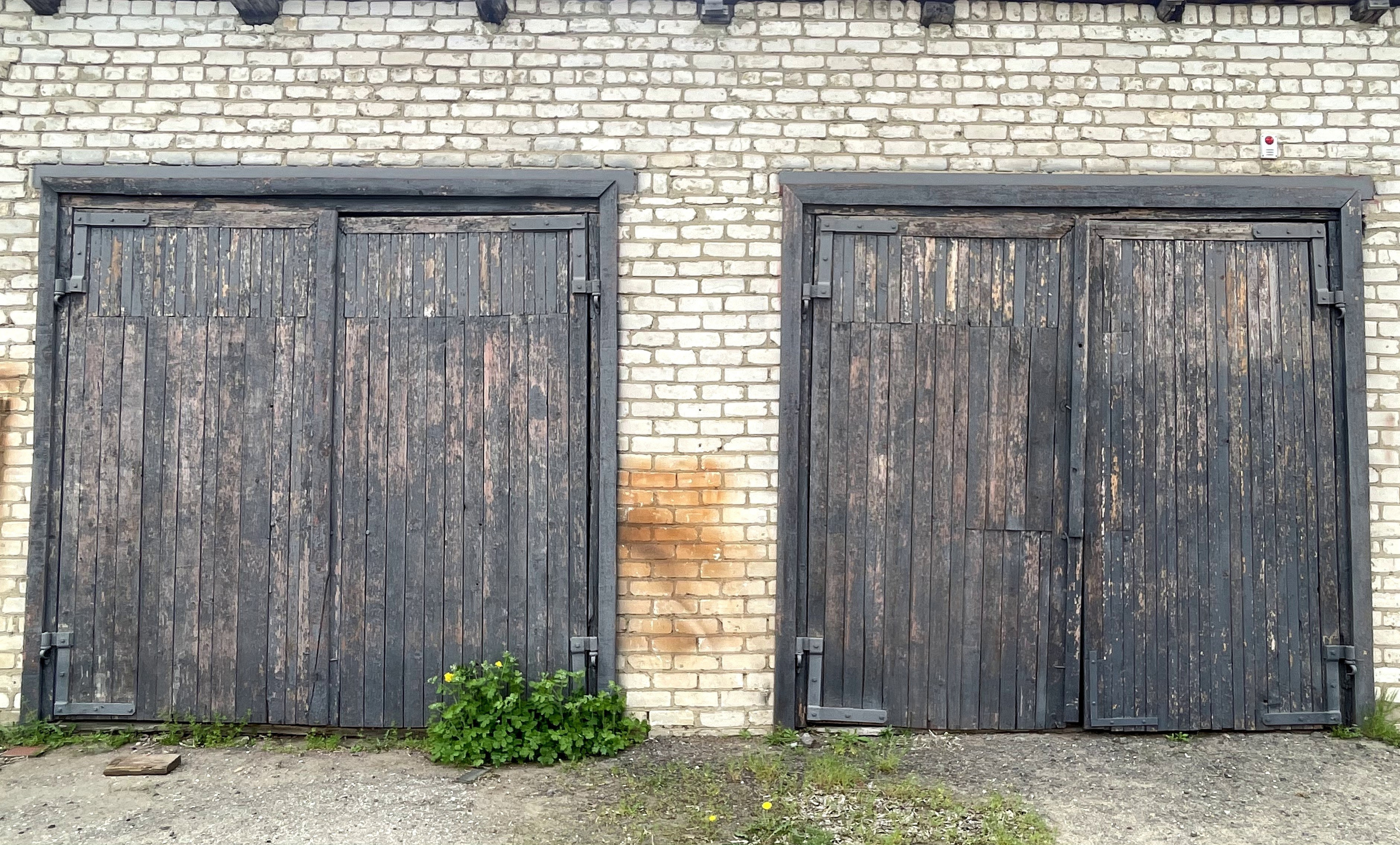 200 025 Винтажные ворота. ВИЗУАЛЬНЫЕ И ЗВУКОВЫЕ РЕШЕНИЯ ДЛЯ БИЗНЕСА И СЪЁМОК ТЕЛЕТЕЛА