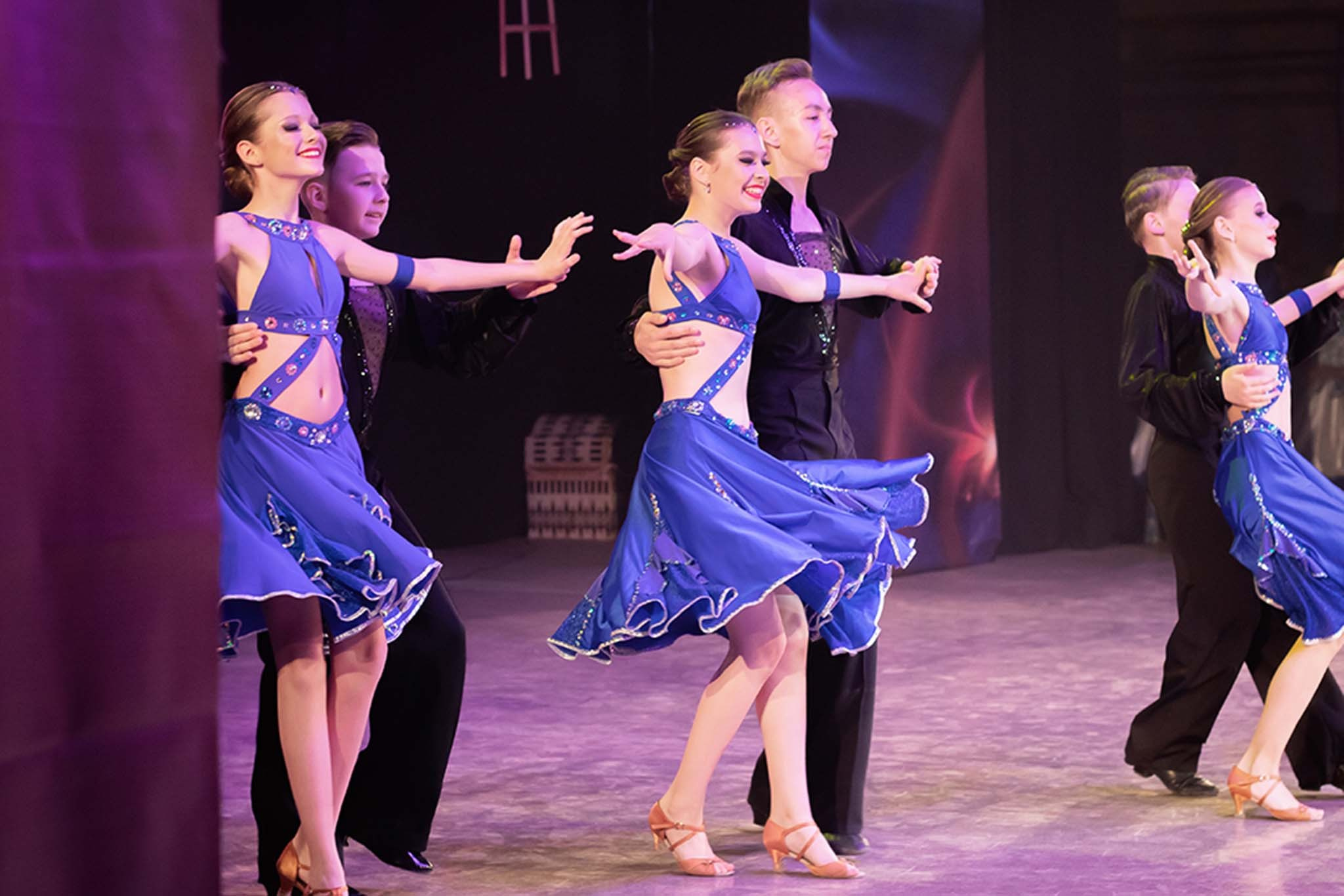 Выступление Анжелы и Руслана. Репортажный Фотограф