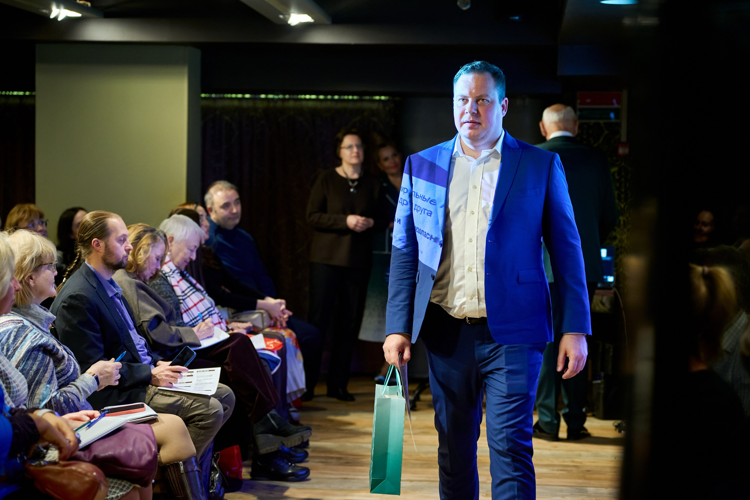 Медицинский форум СПБ 2025. Фотограф-видеограф в Санкт-Петербурге Владимир Нестеров