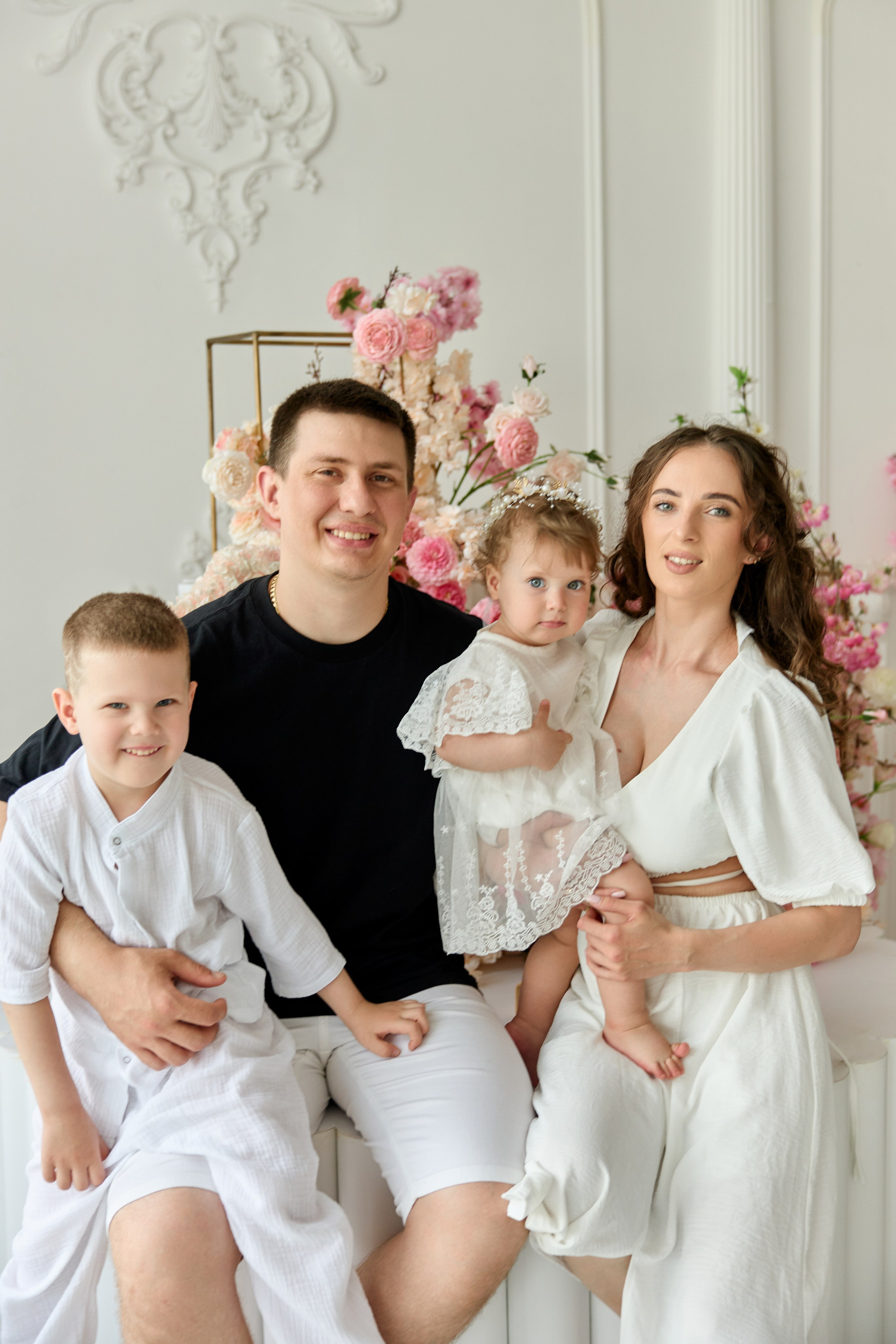 Евочка и родители 1 годик. Kharchenkotatianaweddingphoto