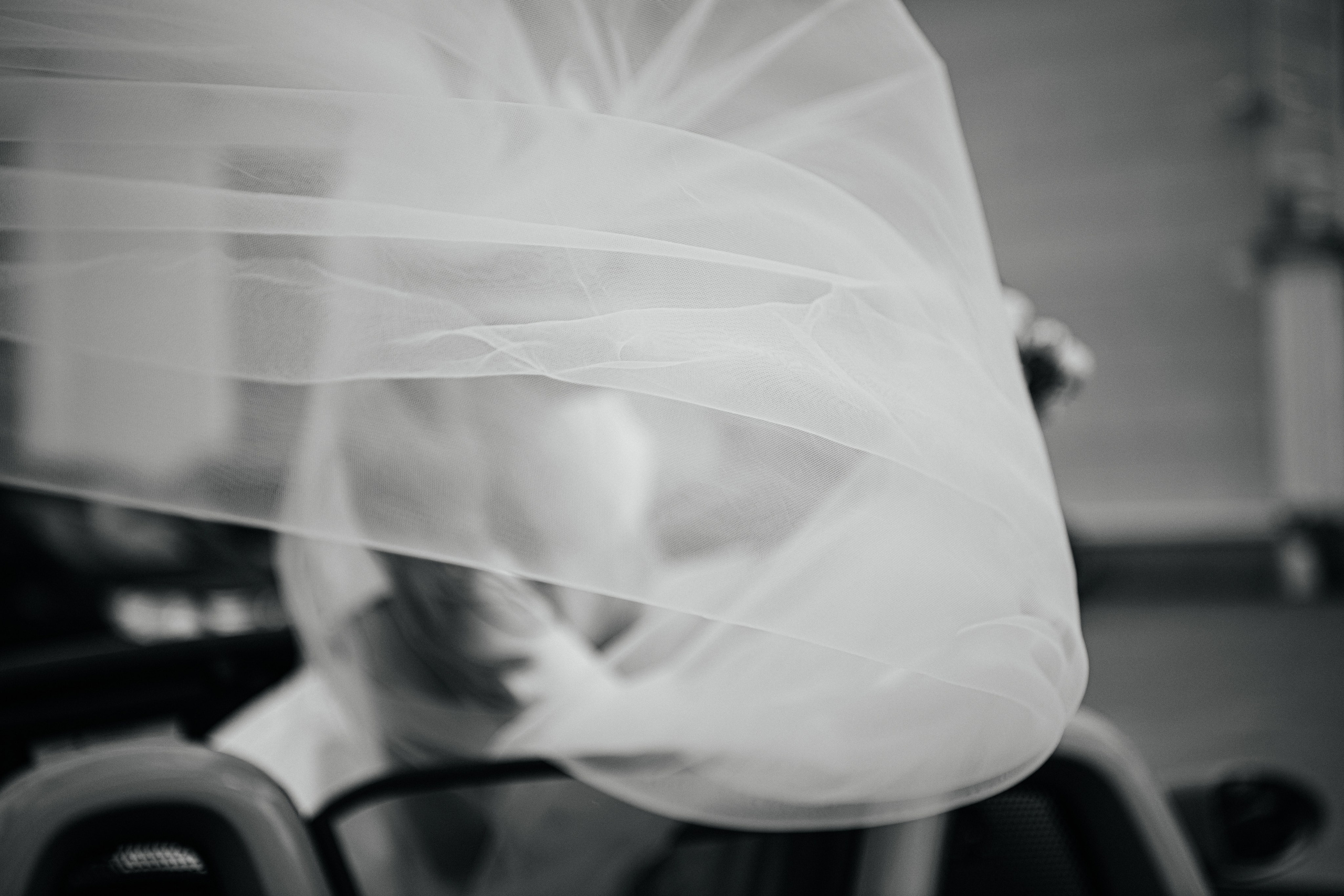 alt="Свадебная фотосессия в Барнауле. Свадебный фотограф Анна Глухова"