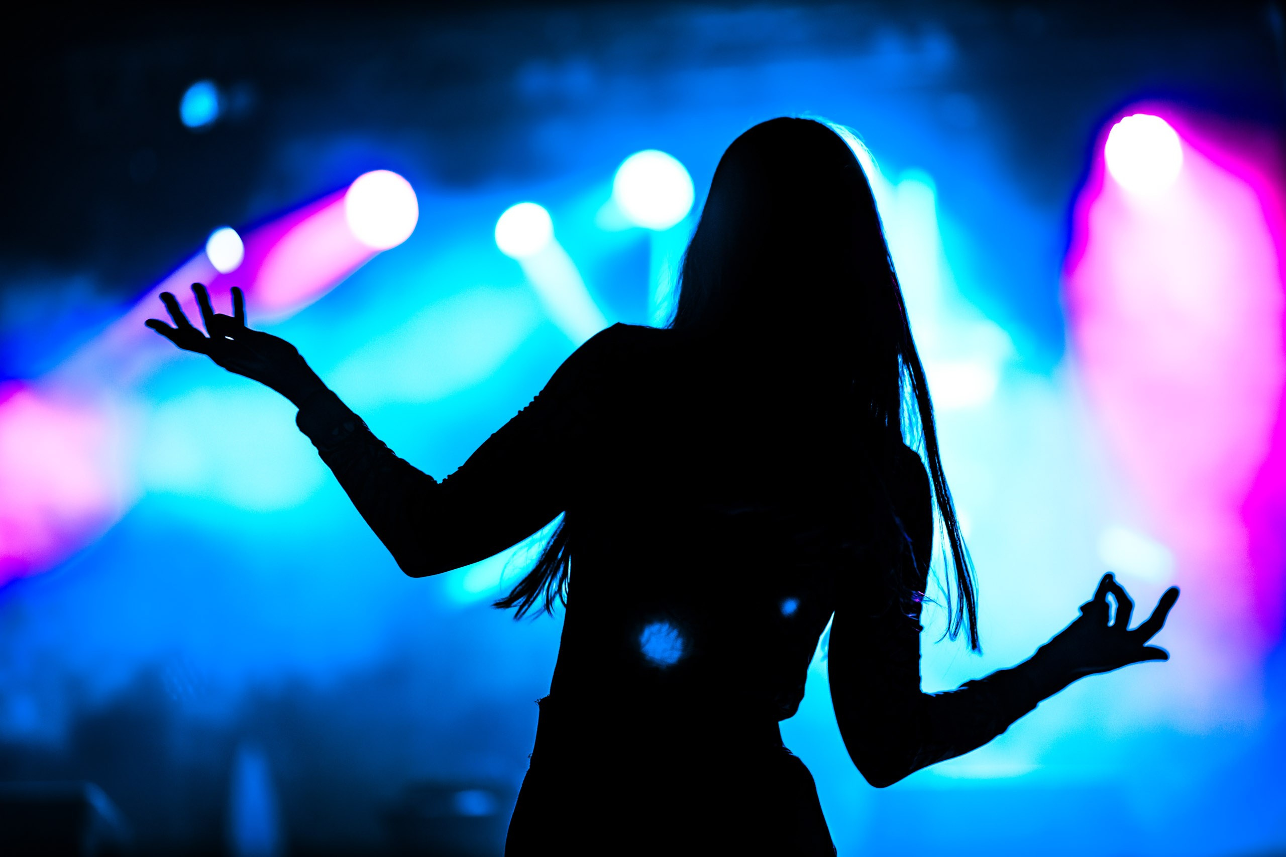 18.04.25 Танцплощадка. Репортажный фотограф Екатеринбург | Яркий, качественный репортаж | Концерты, клубы, репортаж, праздники, корпоративы