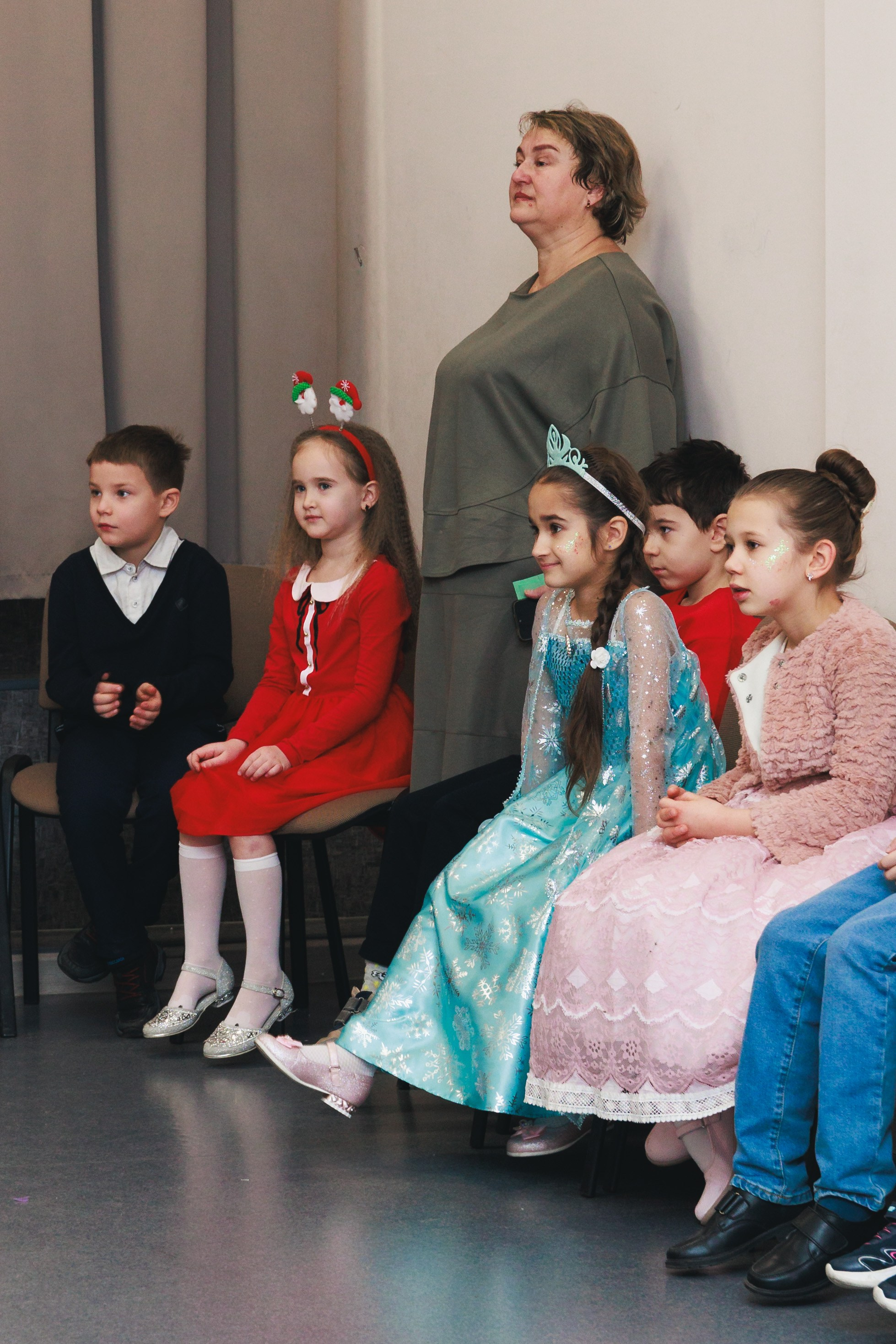 Новогодний утренник в начальной школе. Фотограф Воронеж, Новая Усмань Мария Бублик