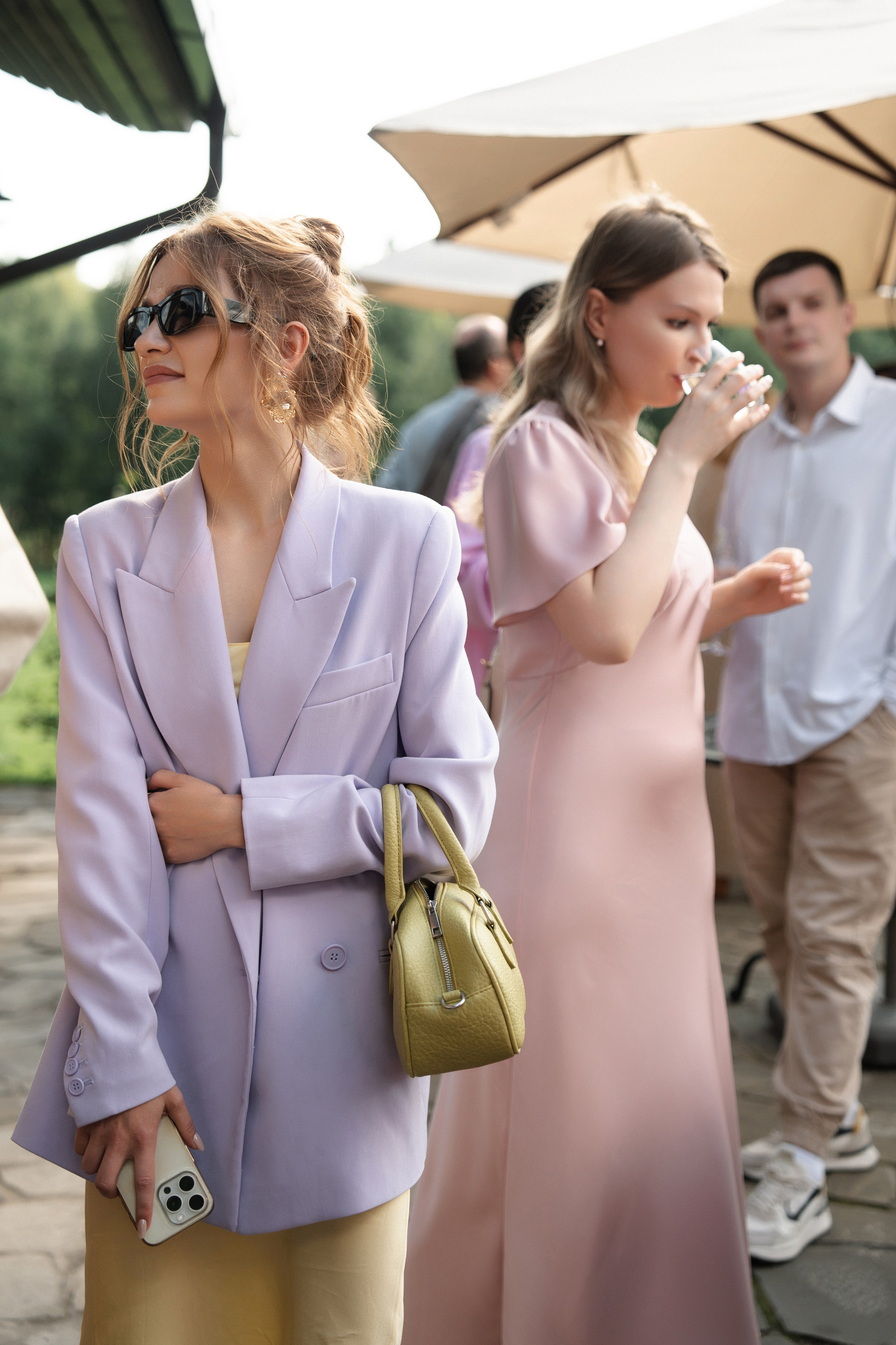 Арина & Иван. Камерная свадьба на природе в стиле в расслабленном стиле. Свадебный фотограф организатор в Санкт-Петербурге Ассоль Опарина