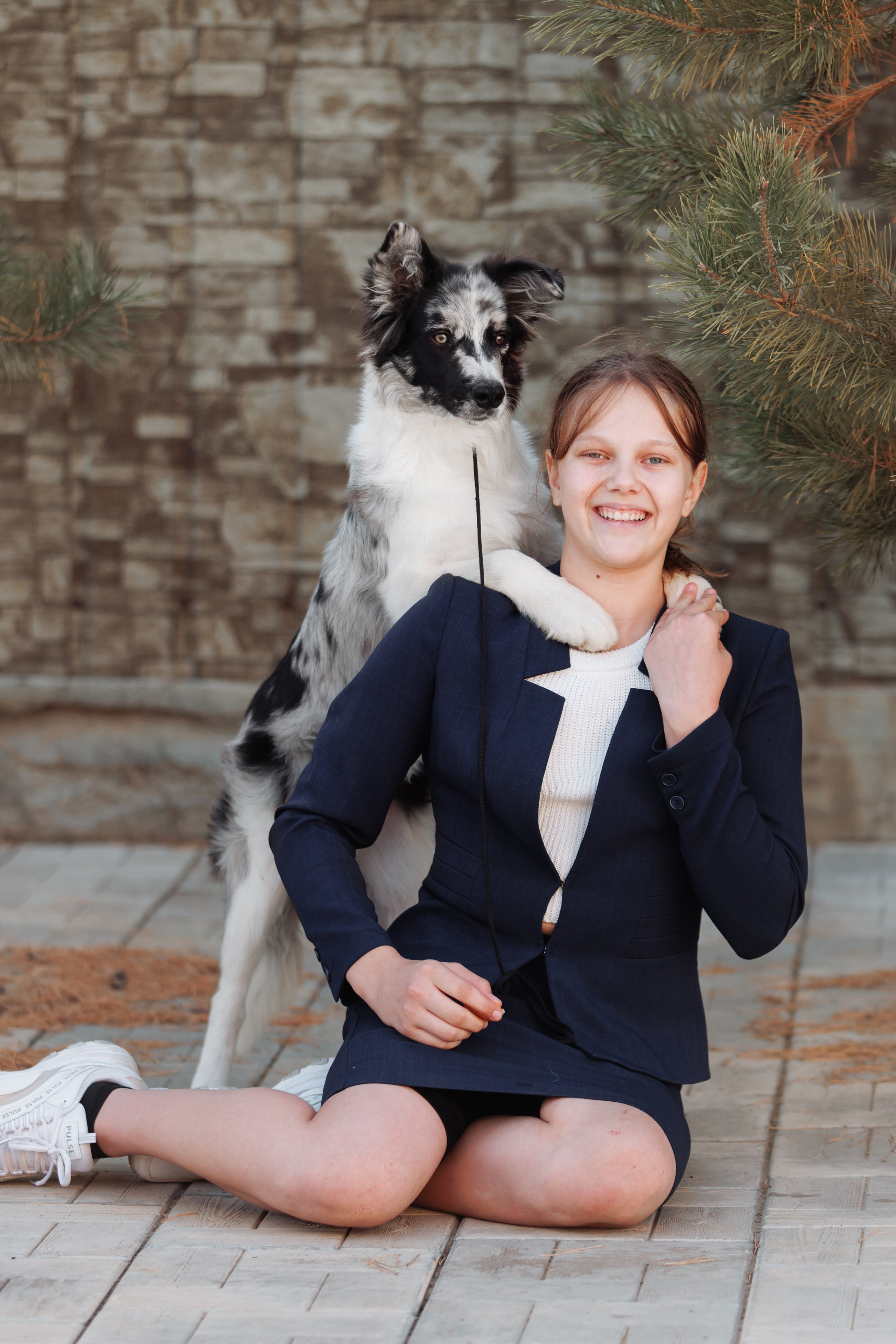 У дома с большой компанией от мала до велика. О нас