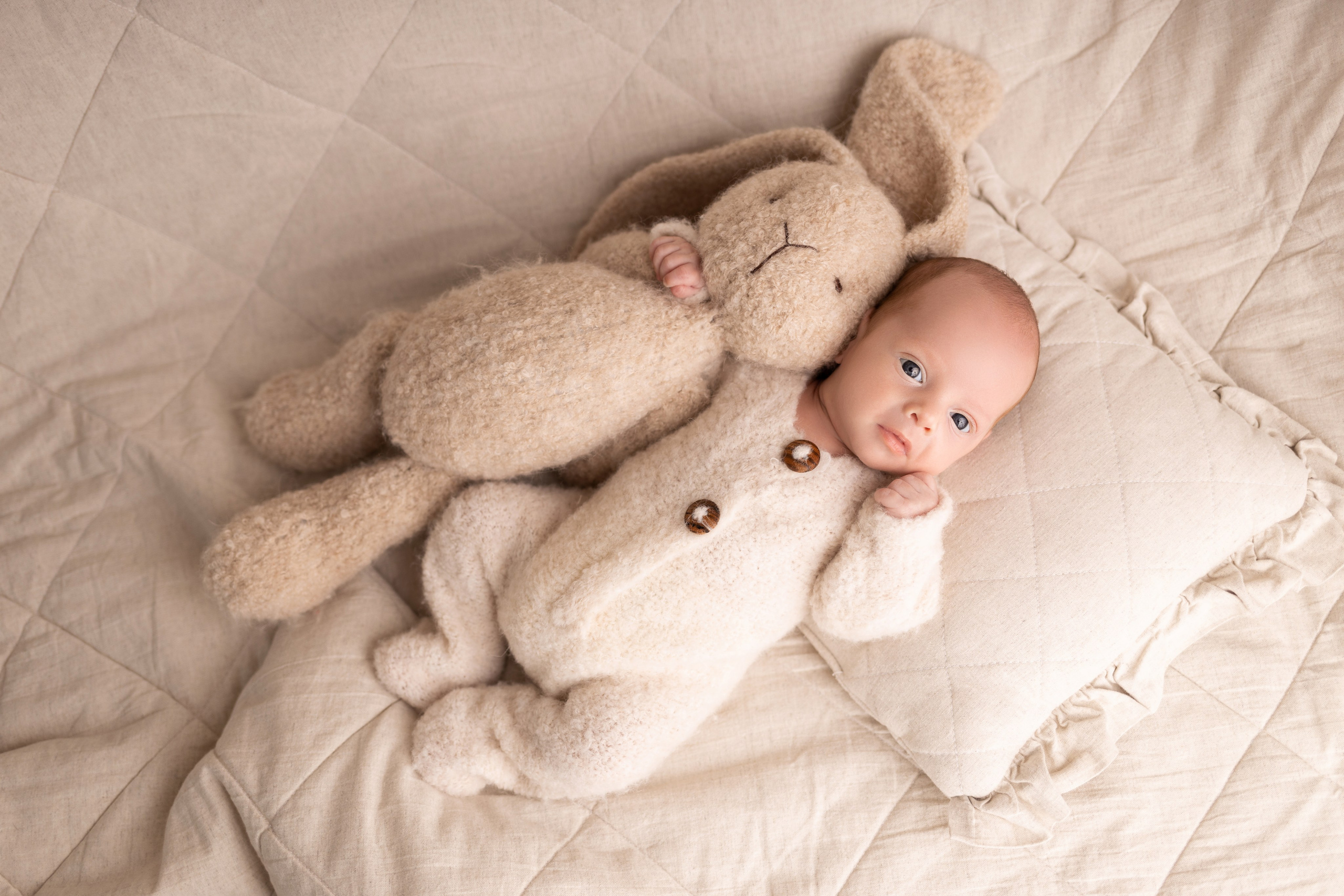 Newborn съемка в стиле Лайф. Фотограф новорожденных малышей в Омске и Омской области Эльвира Камаева