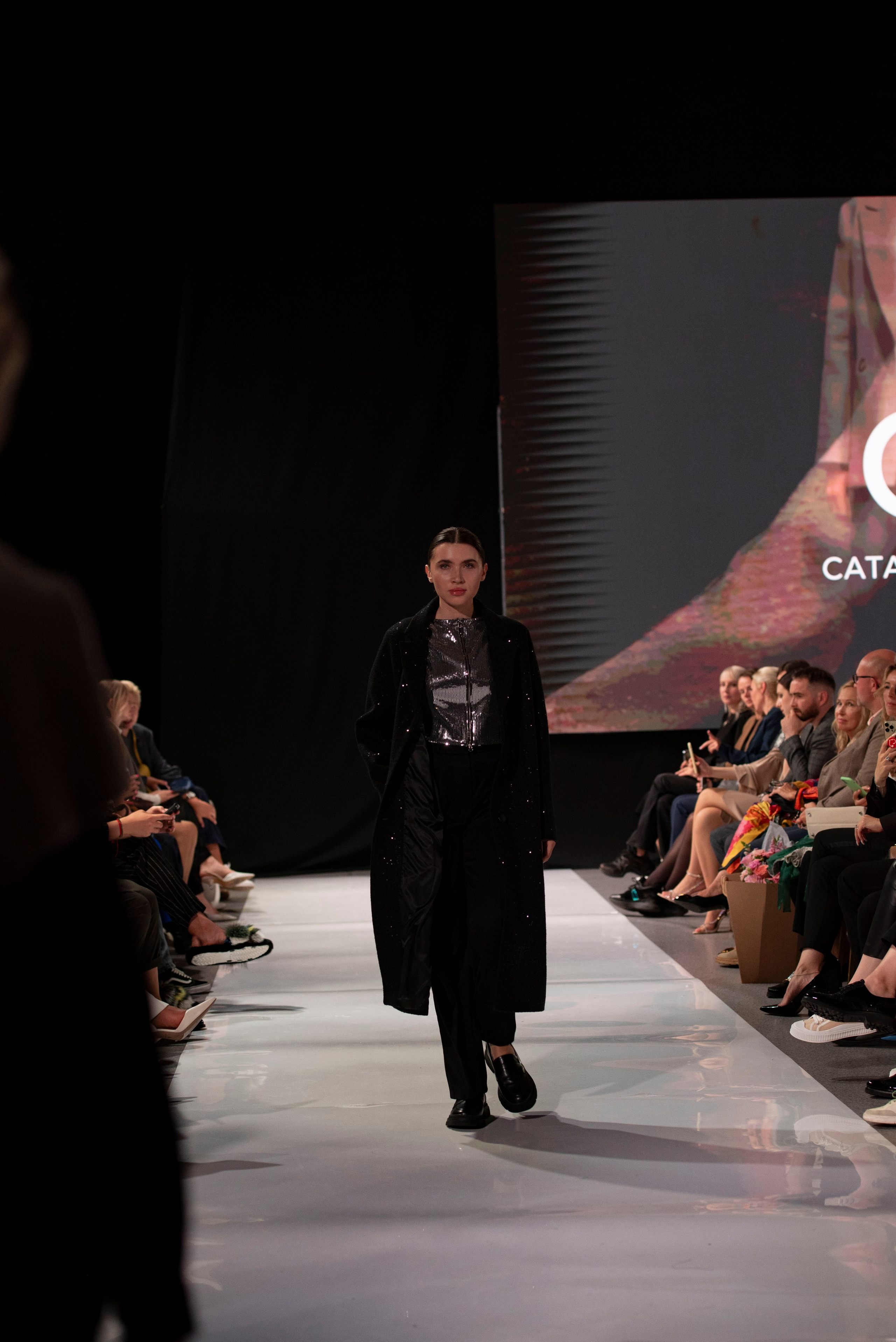 Фотограф на модельный показ. Свадебный, семейный, фэшн фотограф, школьный фотограф в Сочи