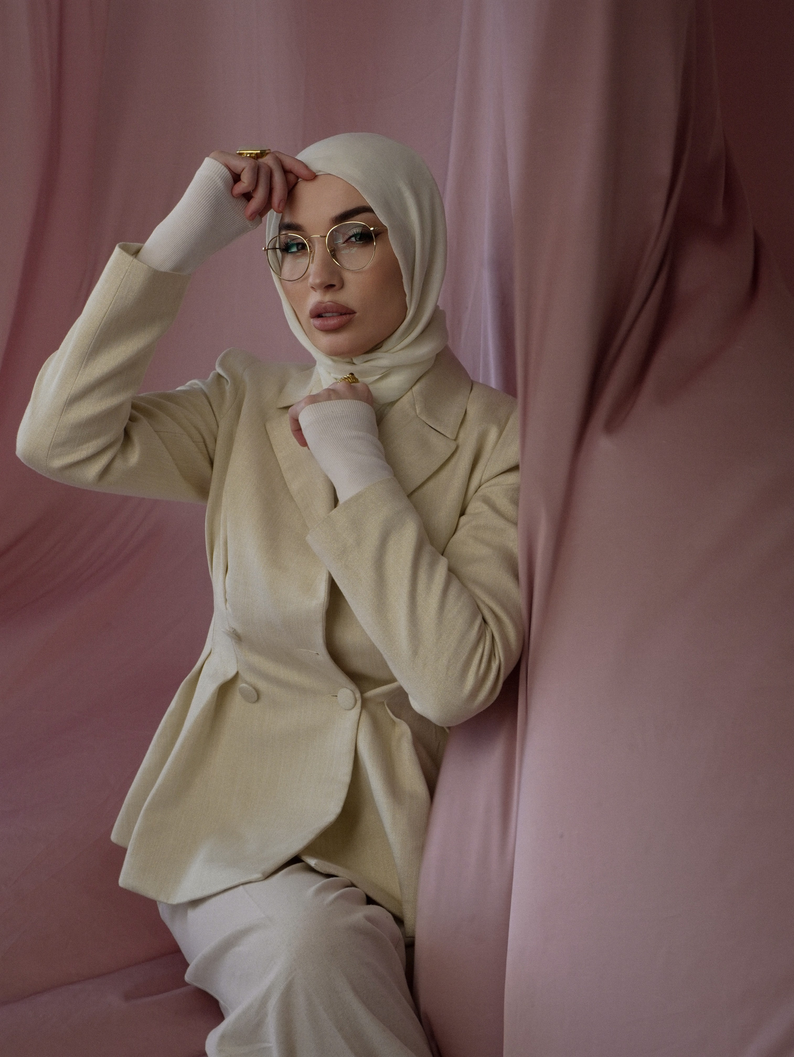 Студийная съемка. Контент фотограф в Ростове-на-Дону Яна Каушан