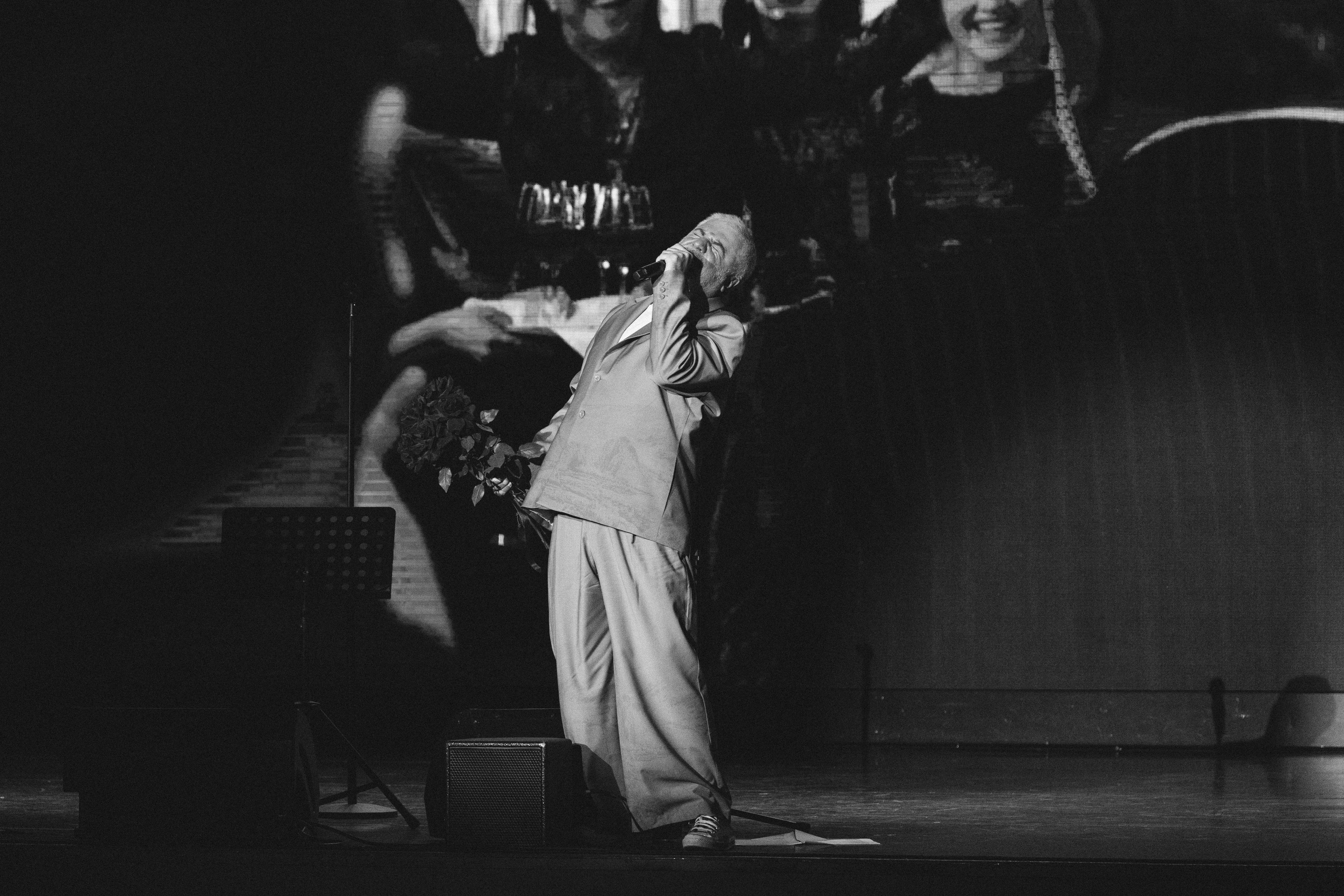 Сосо Павлиашвили в Красноярске 19.02.26. Фотограф Красноярск съемки лавстори, фотосессия в студии, портретная съемка, творческие фотосессии