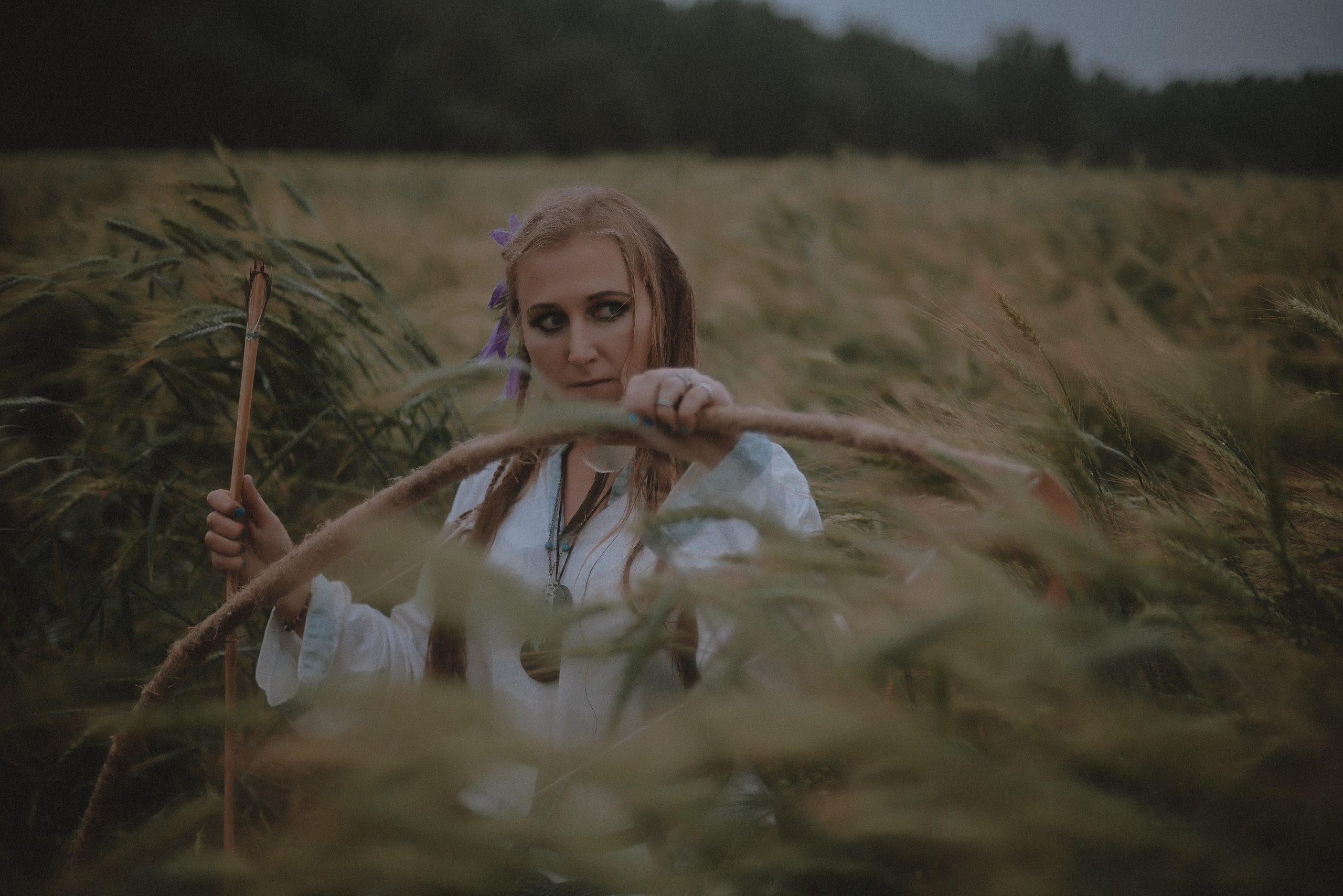 Славянская мифология. Богиня Девана, бог Сварог и волк Ратибор. Свадебный и семейный фотограф в Москве Сажина Кристина КиМ. Свадебный оператор в Москве Сажин Максим