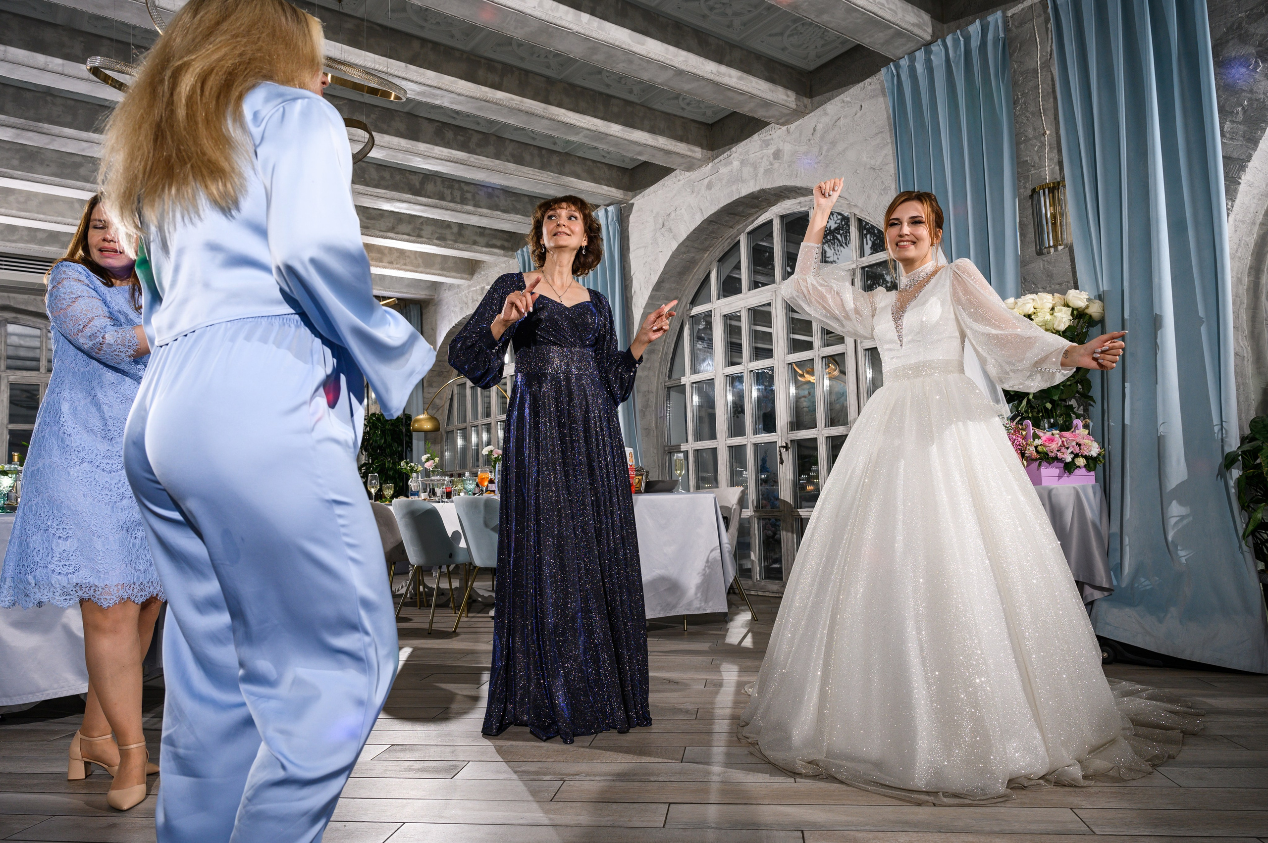 Свадебный фотограф Москва Юрий Кульман ВДНХ. Свадебный фотограф Москва Юрий Кульман