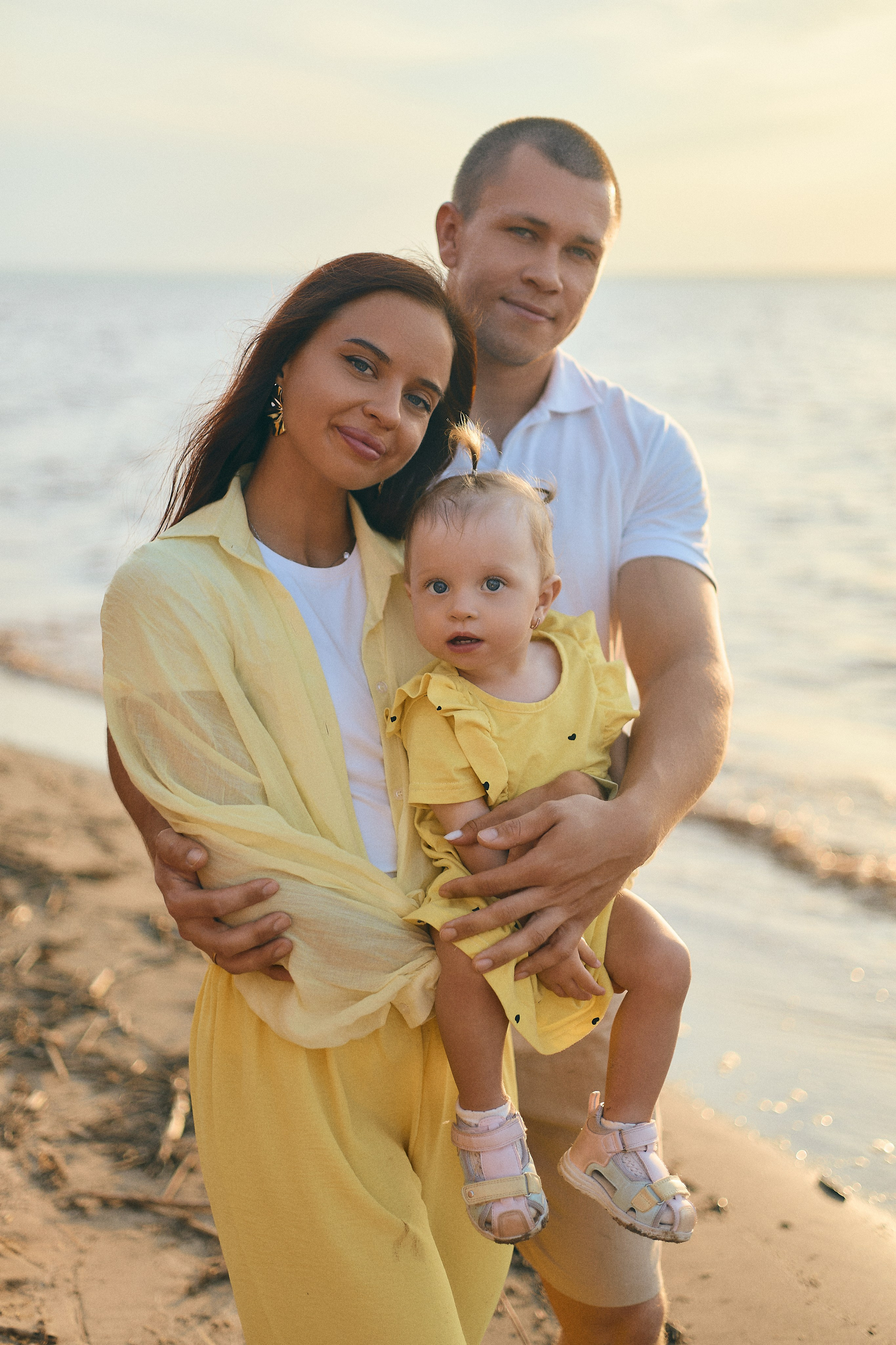 Алексей & Юлия & Каролина. Фотограф Елизавета Наумова в Волжском & Волгограде