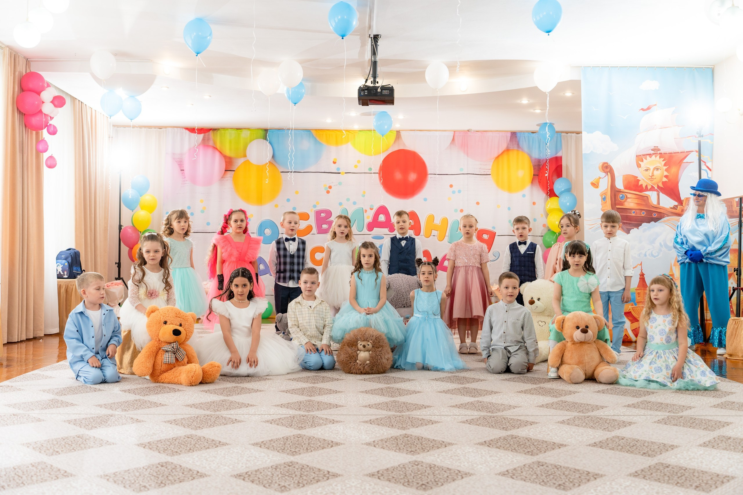 Фото съемка, репортаж утренников. Улыбка выездная фотостудия Красноярск