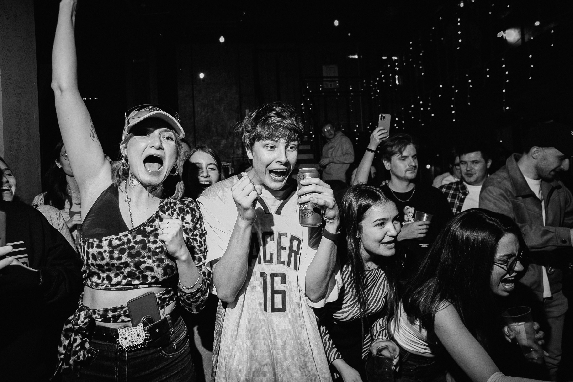 Вечеринка в стиле 00-х. Женский и репортажный фотограф Москва Натали Смирнова