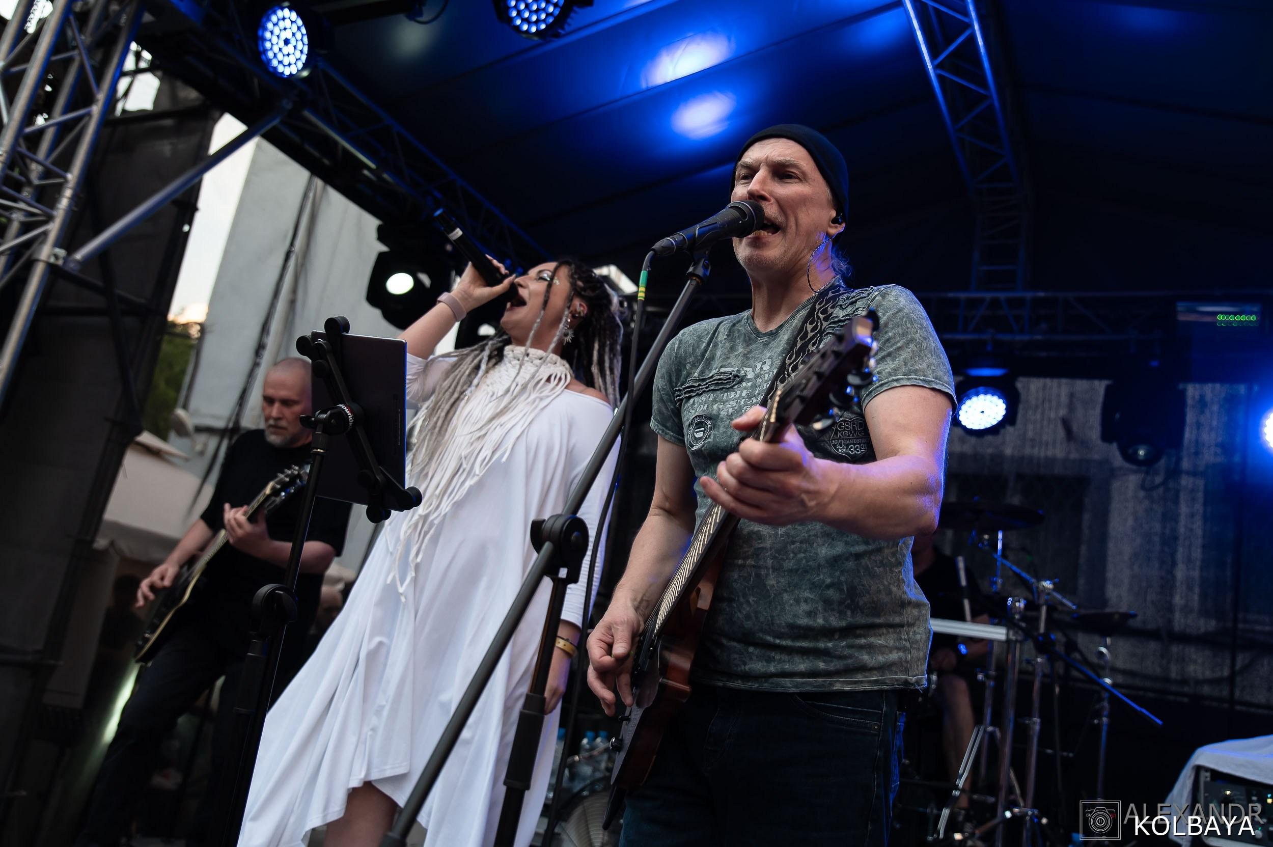 Фоторепортаж с мэшап концерта группы Черный Обелиск 4 июля 2024 года. Концертный и театральный репортажный фотограф в Москве Александр Колбая