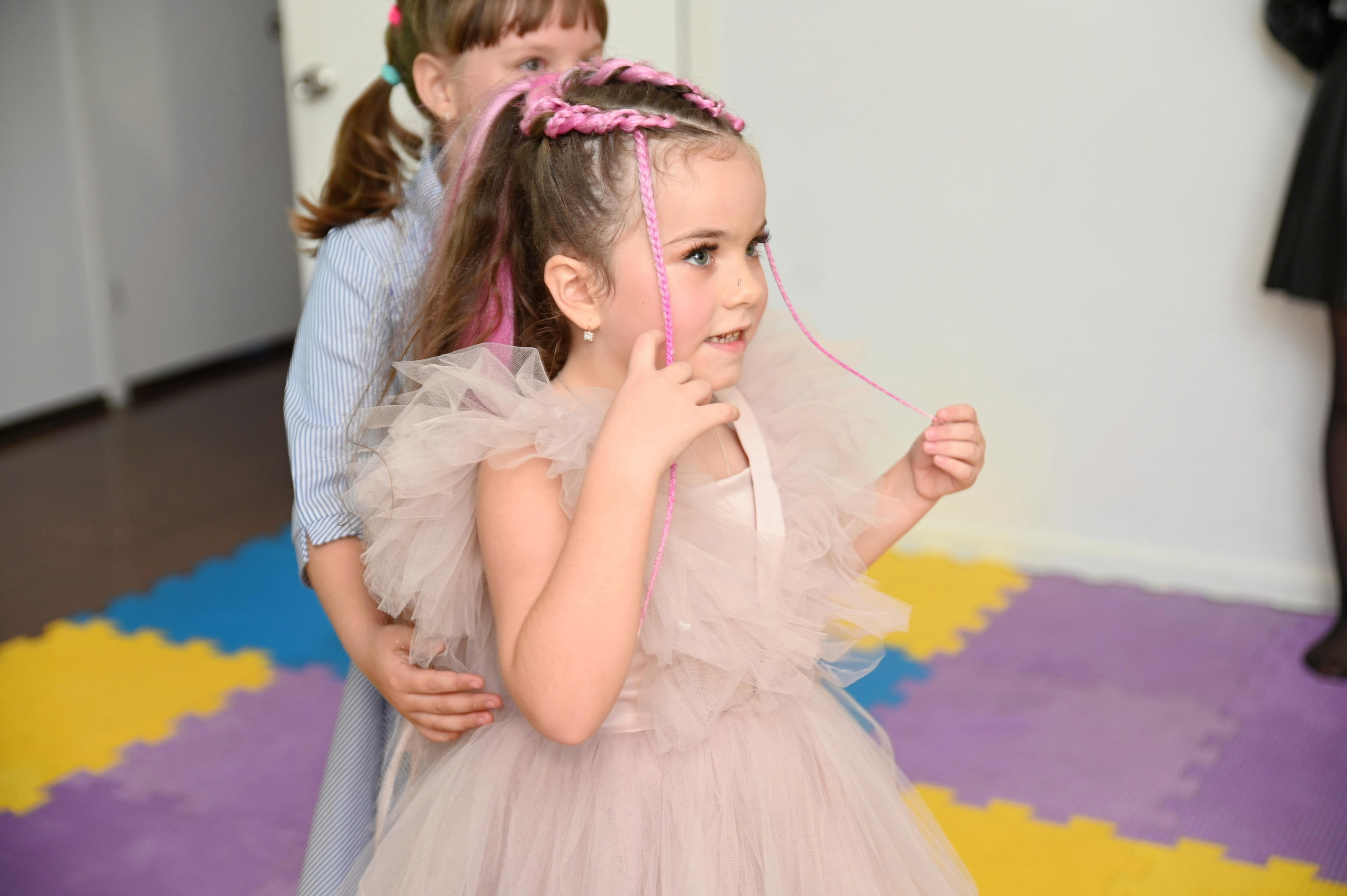 Игротека «Море Позитива». Я Ольга Казанцева, фотографирую снимаю ваши киноистории и печатаю фото и цифровые портреты на холсте