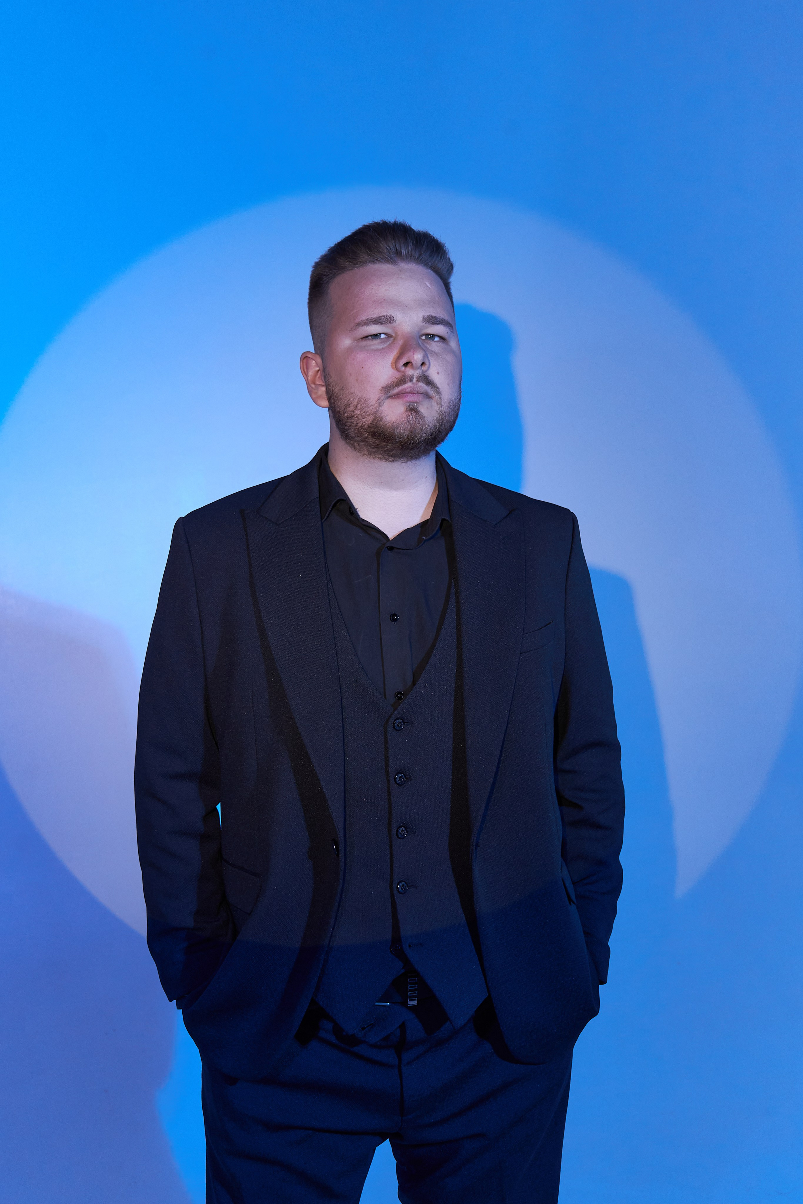 Выпускники. Фотограф для брендов и маркетплейсов Екатеринбург Екатерина Дроздова