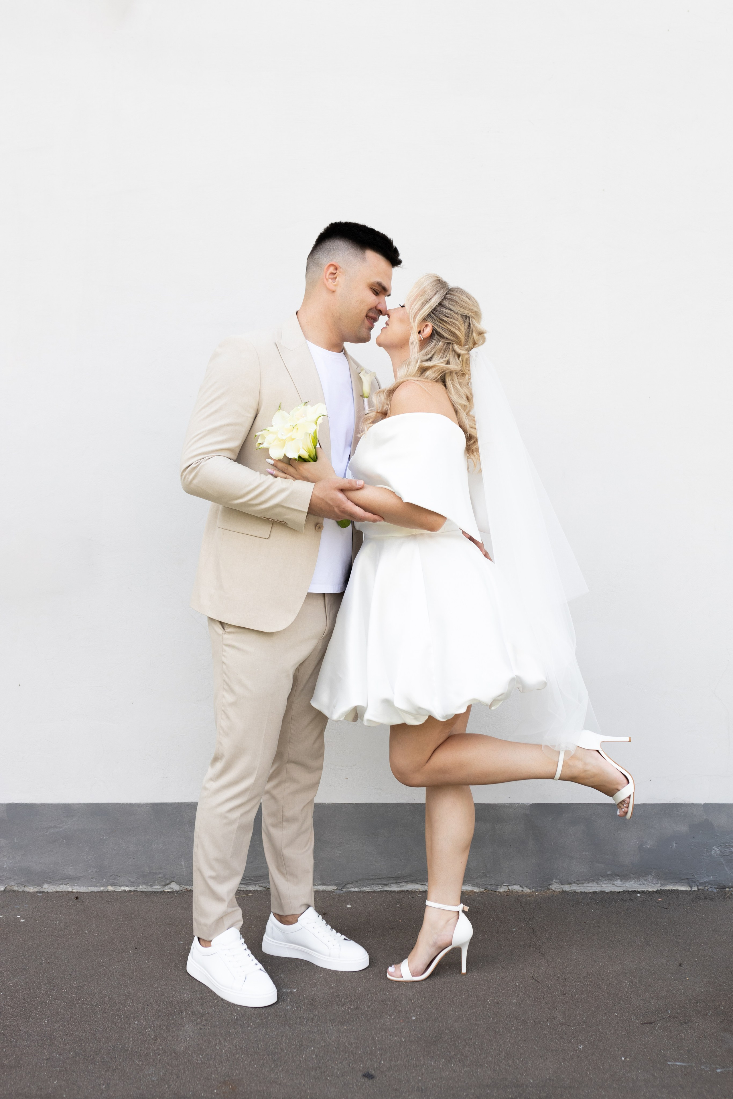 Олеся и Рома, ВДНХ. Свадебный фотограф | Москва