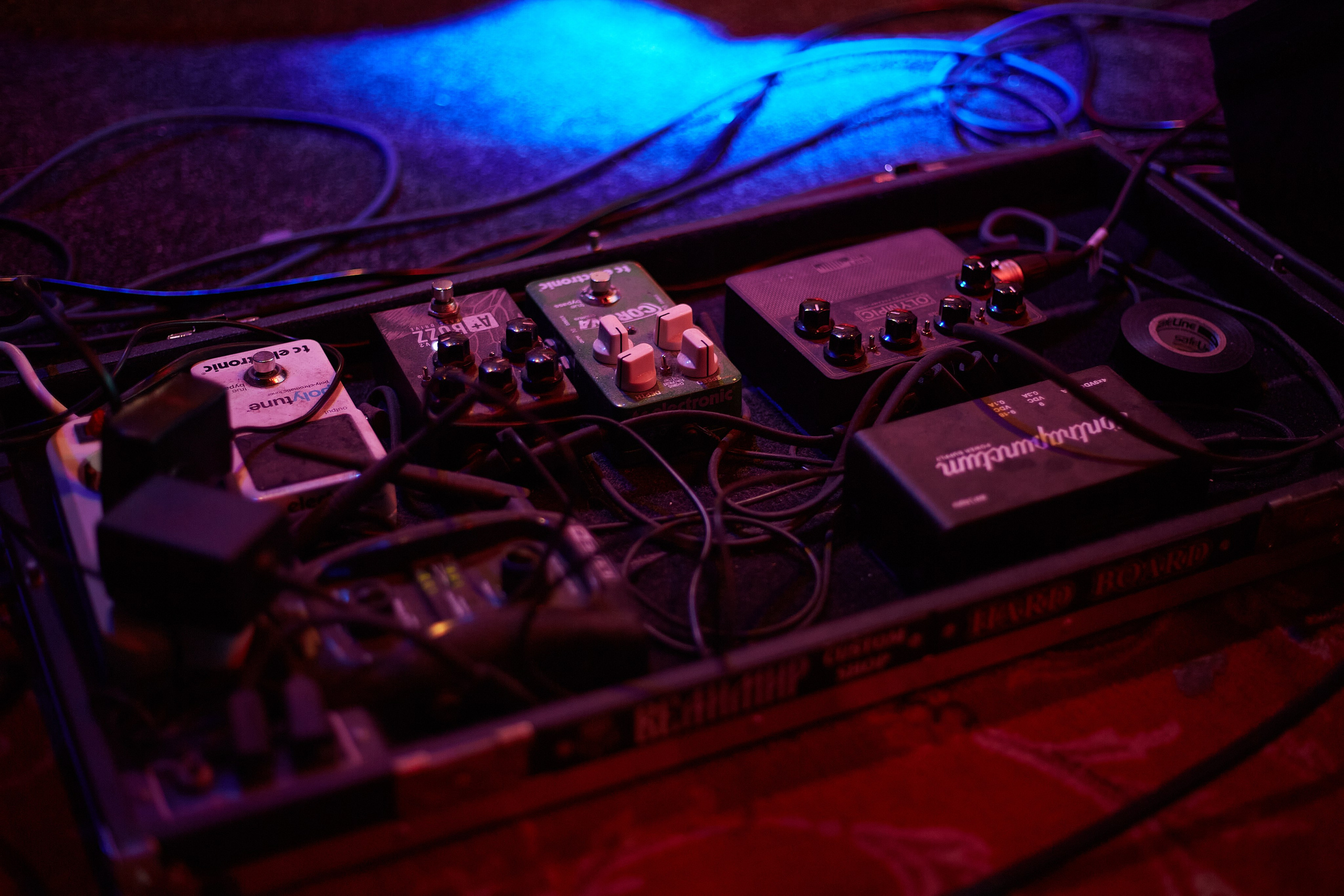 2023-11-03. Abysslooker