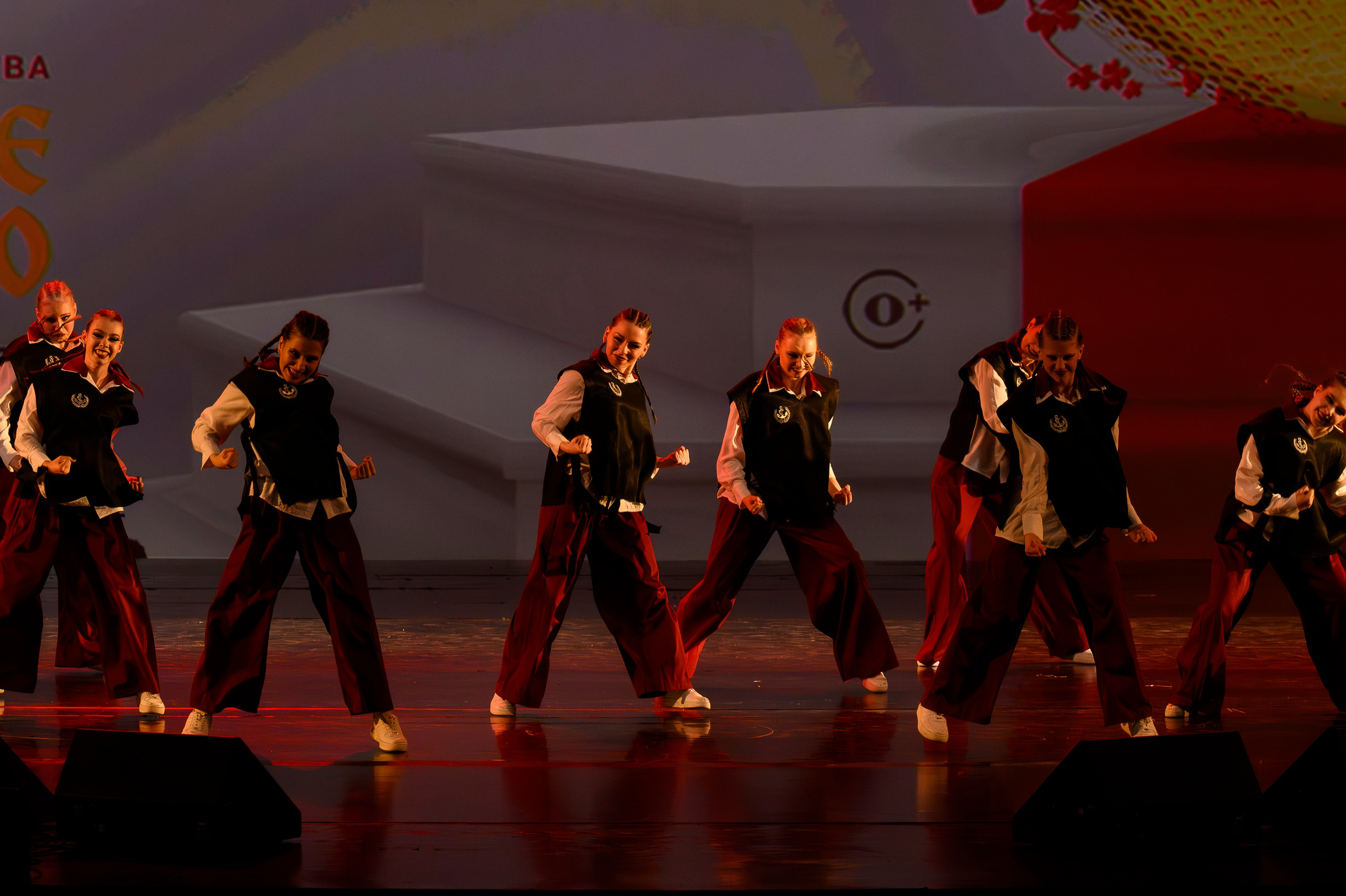 23 апреля, часть 2, БКЗ Октябрьский, г. Санкт-Петербург. Золотое яблочко