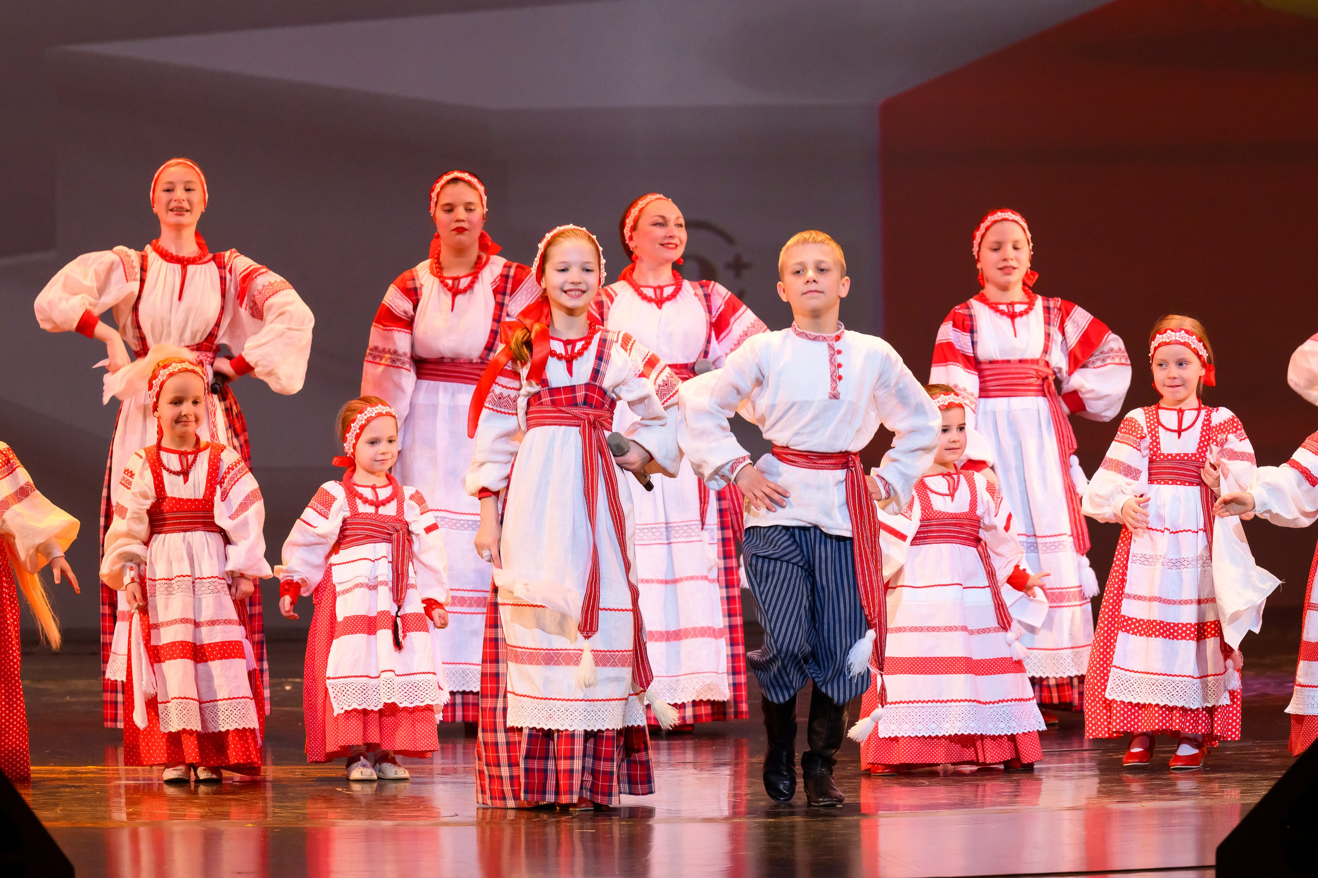 23 апреля, часть 2, БКЗ Октябрьский, г. Санкт-Петербург. Золотое яблочко